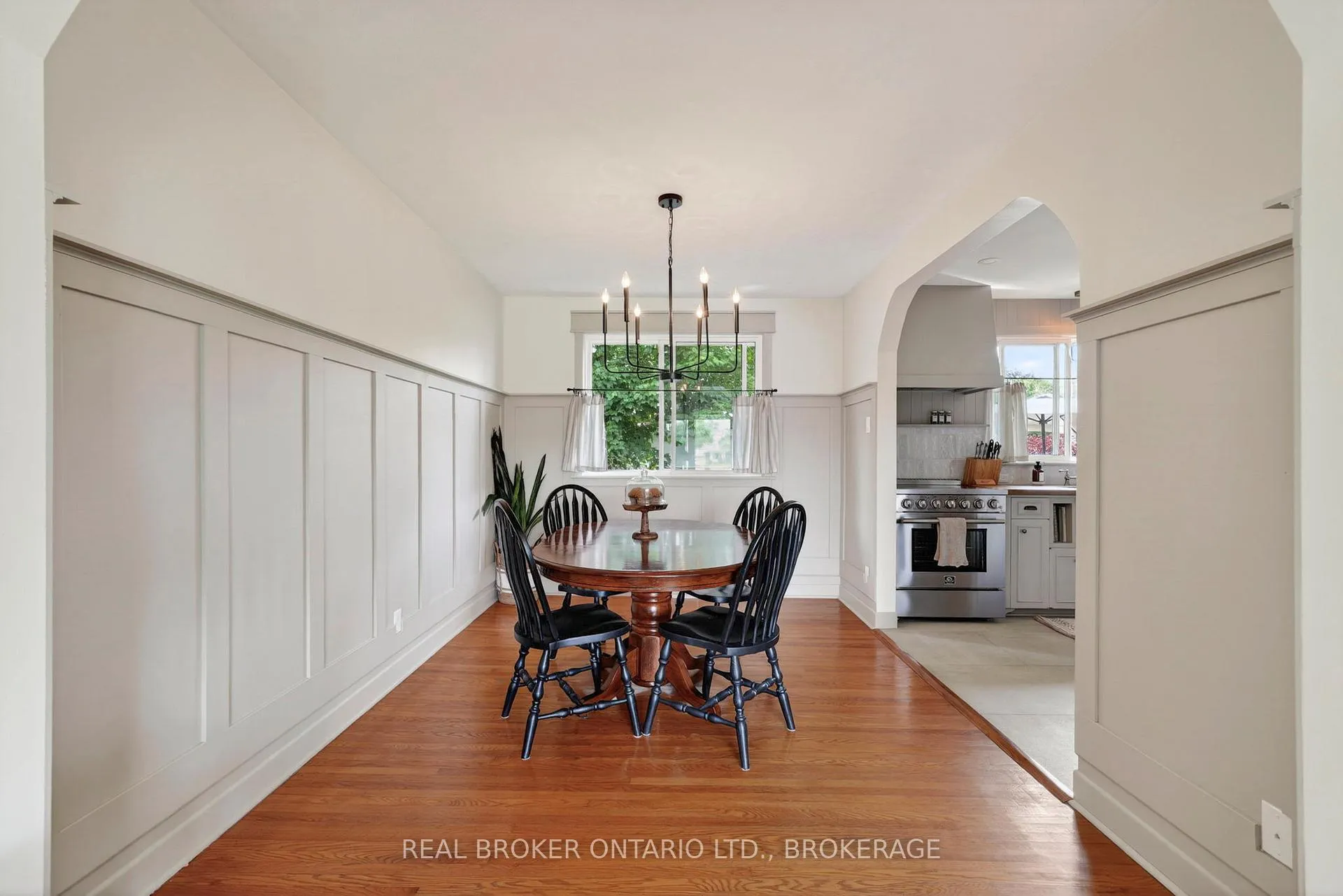 Photo 8 of 821 Haldimand Crescent, Cornwall — HOMEH