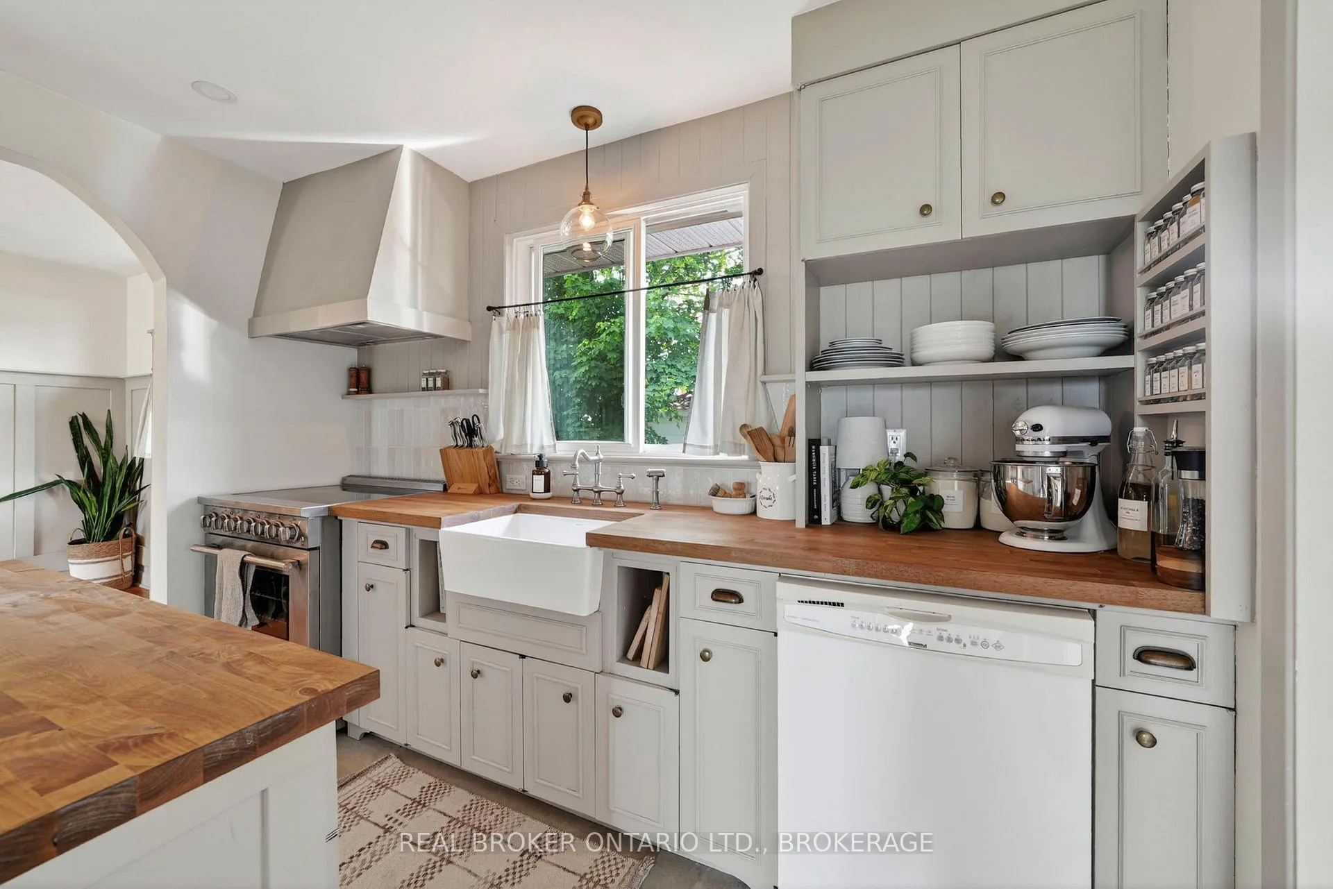 Photo 11 of 821 Haldimand Crescent, Cornwall — HOMEH