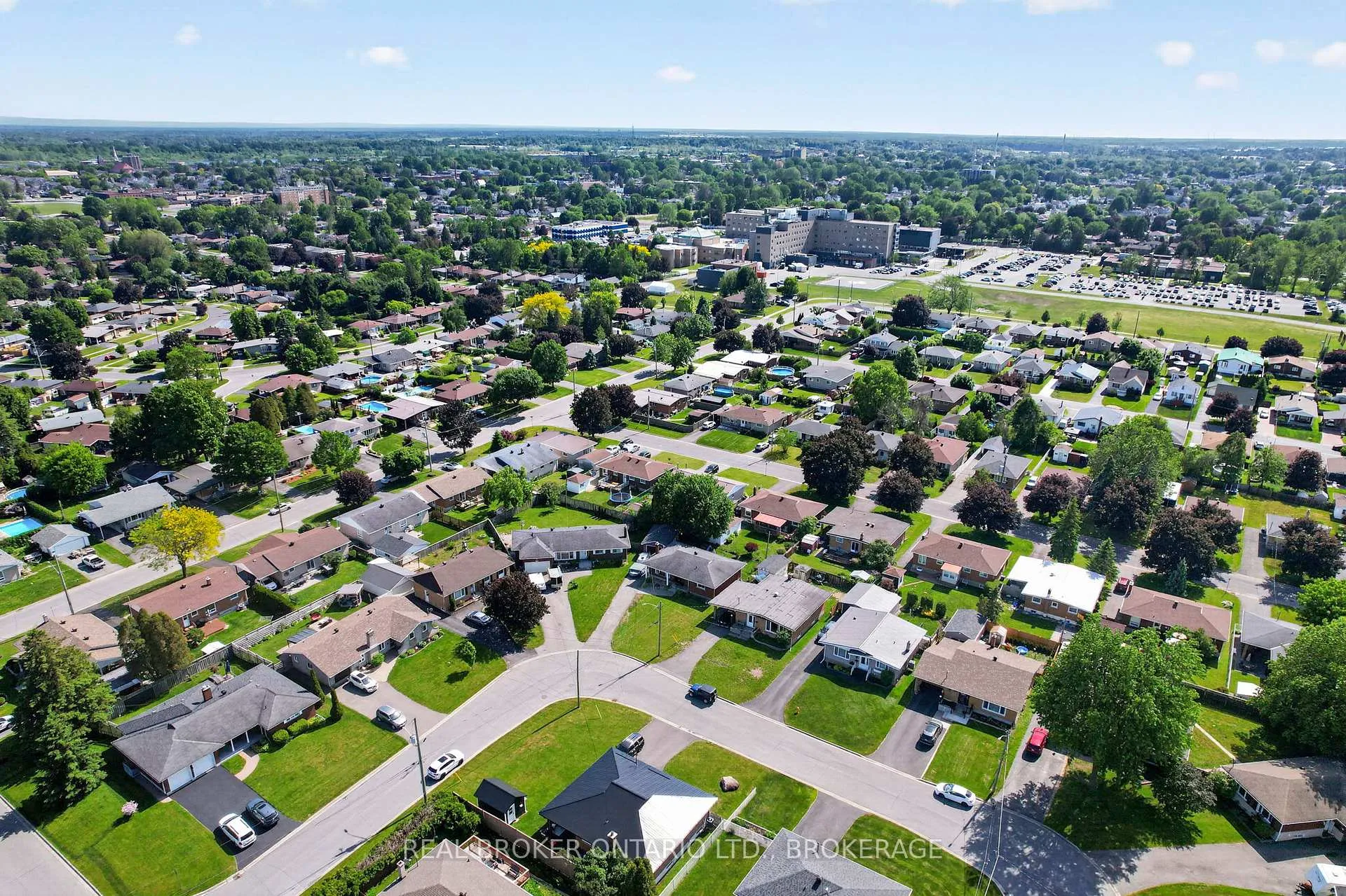Photo 39 of 821 Haldimand Crescent, Cornwall — HOMEH