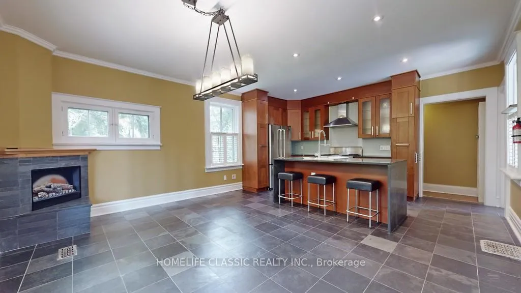 Photo 10 of 104 John Street, Markham, Thornhill — HOMEH
