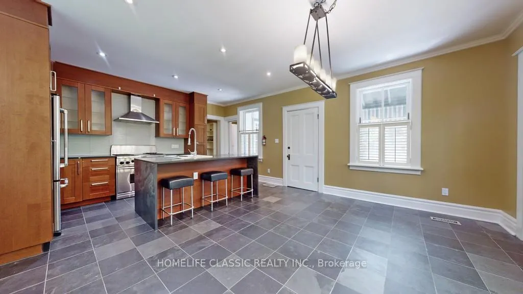 Photo 11 of 104 John Street, Markham, Thornhill — HOMEH