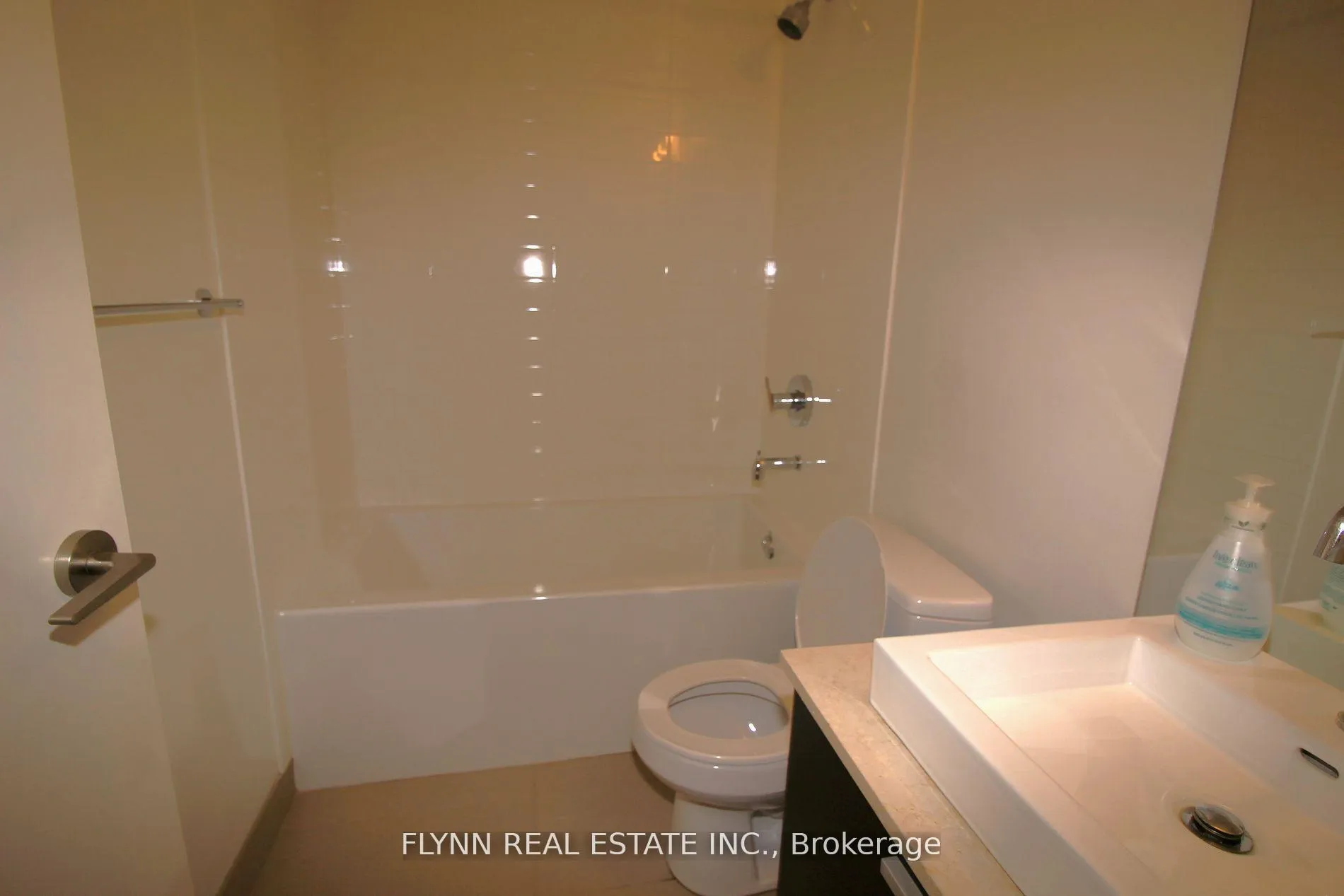 Photo 9 of Unit 2313, 105 The Queensway, Toronto, High Park-Swansea — HOMEH