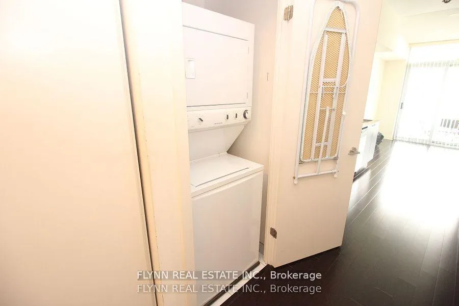 Photo 10 of Unit 2313, 105 The Queensway, Toronto, High Park-Swansea — HOMEH