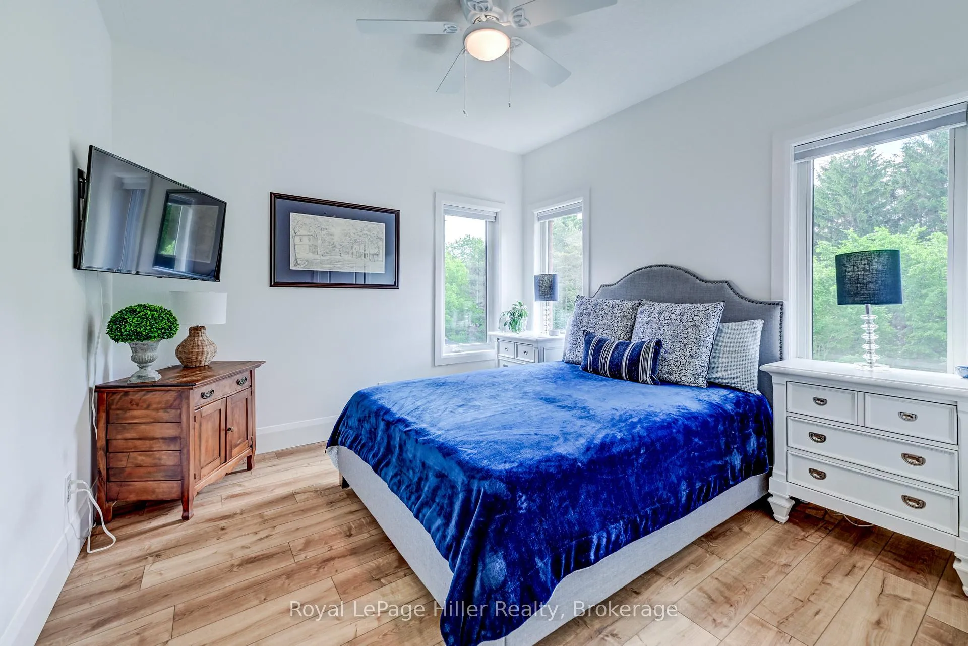 Photo 28 of 95 Sir Adam Beck Road, Stratford — HOMEH