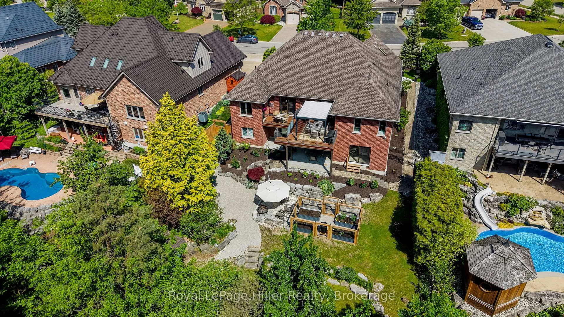 Photo 45 of 95 Sir Adam Beck Road, Stratford — HOMEH