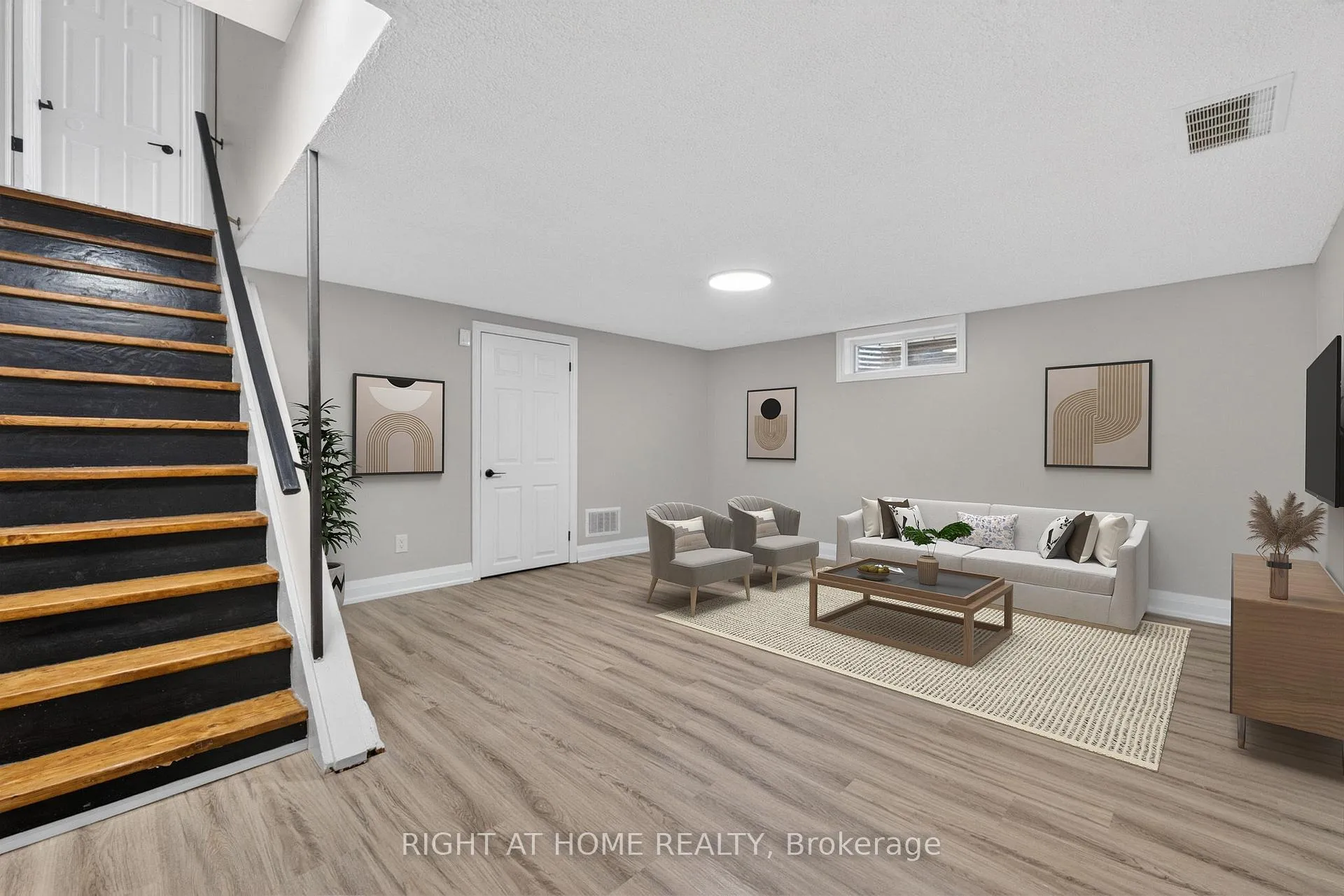 Photo 28 of 65 Woodman Drive S, Hamilton, Corman — HOMEH
