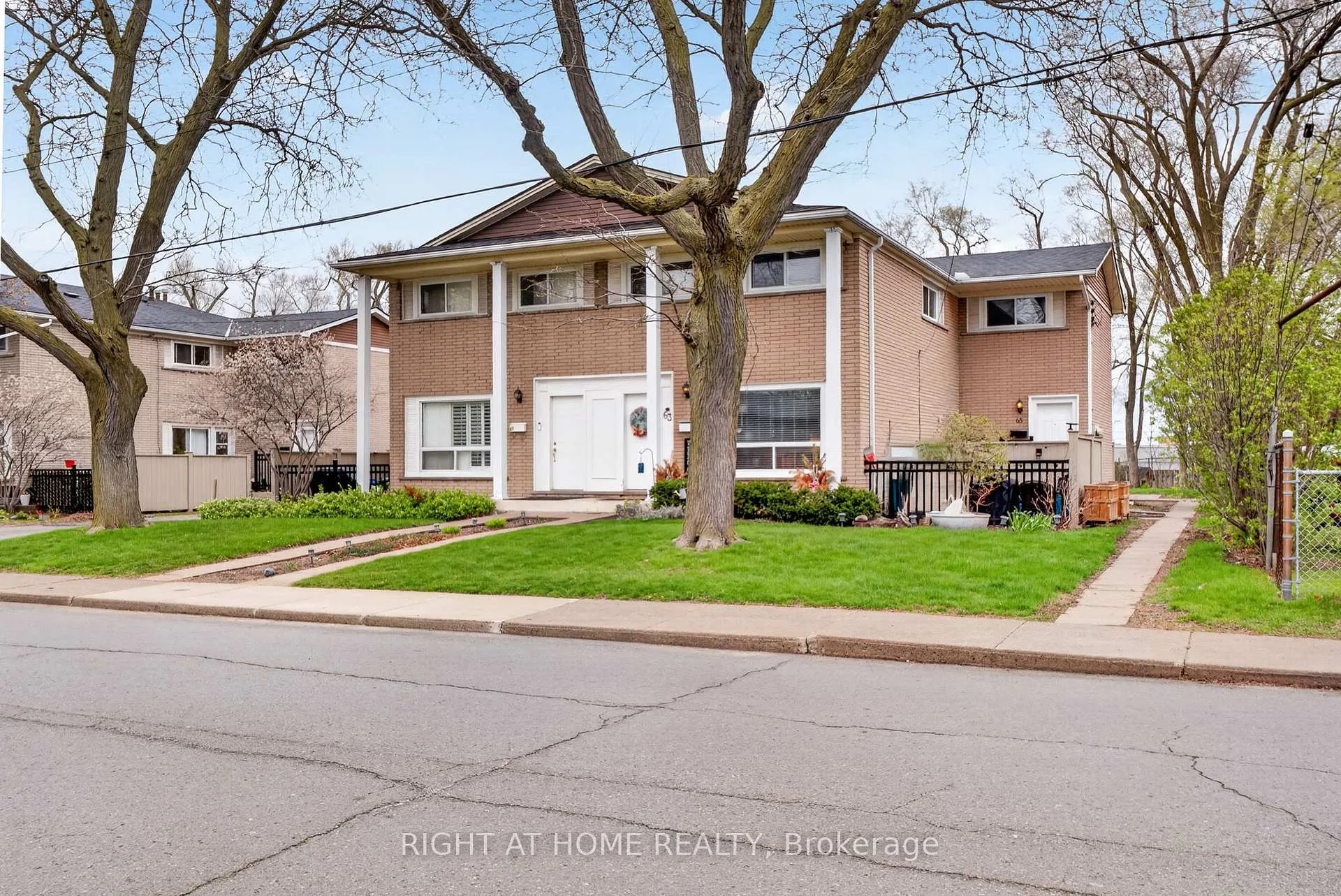 Photo 37 of 65 Woodman Drive S, Hamilton, Corman — HOMEH