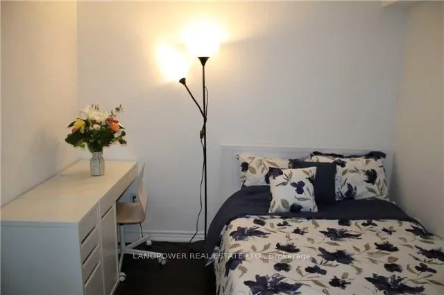Photo 7 of Unit 2504, 386 Yonge Street, Toronto, Bay Street Corridor — HOMEH