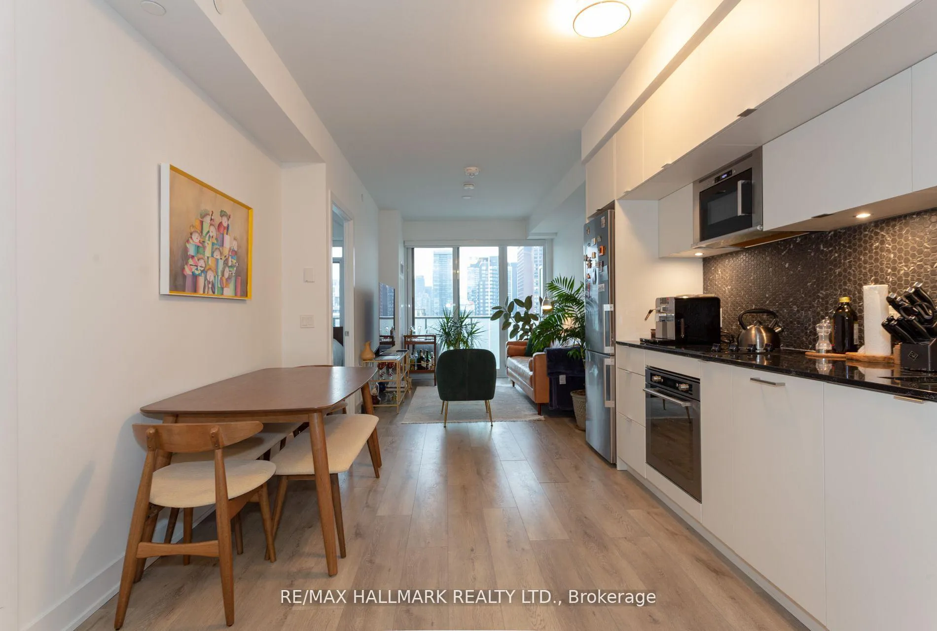 Photo 5 of Unit 2109, 575 Bloor Street E, Toronto, North St. James Town — HOMEH