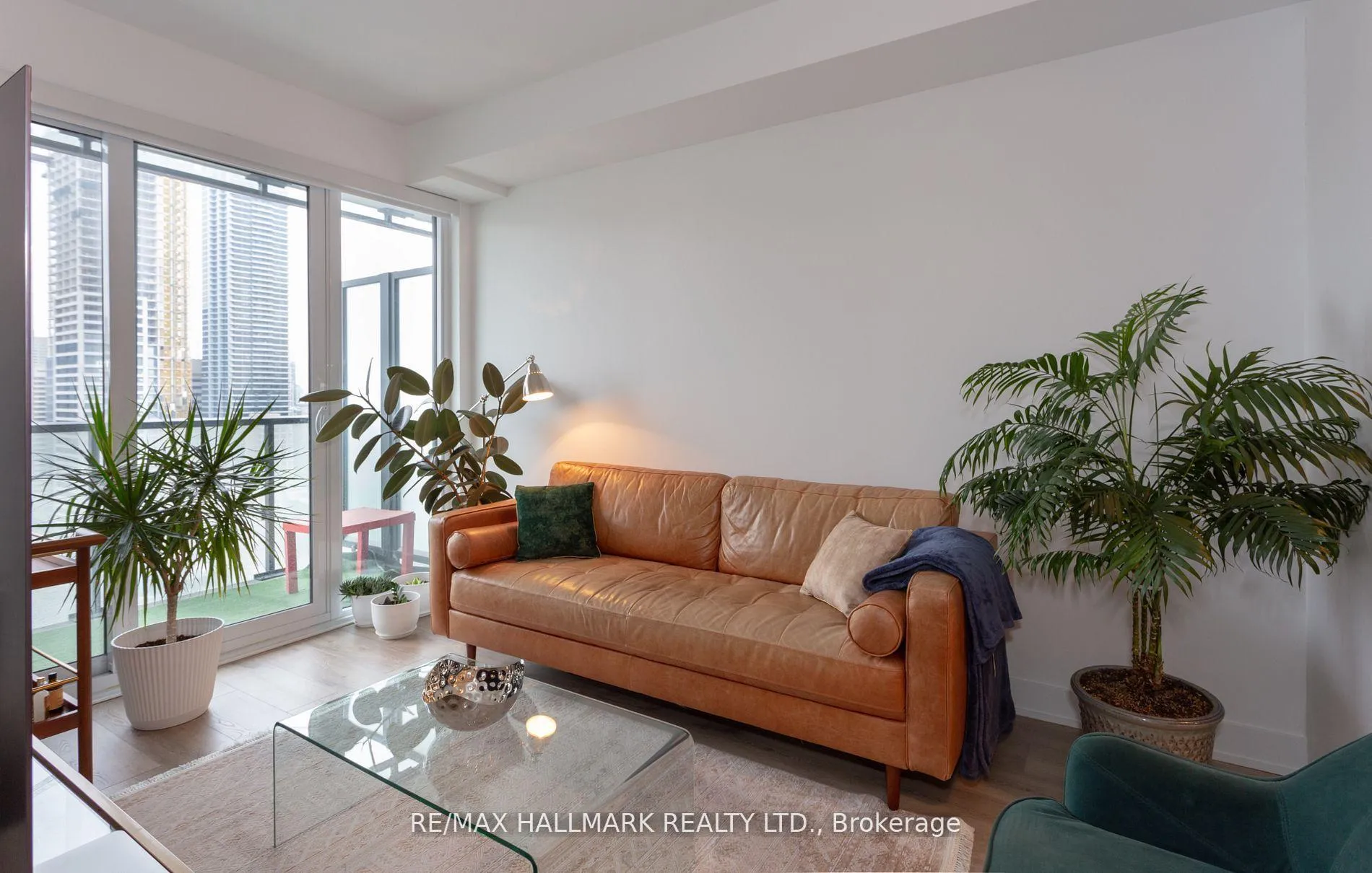 Photo 9 of Unit 2109, 575 Bloor Street E, Toronto, North St. James Town — HOMEH