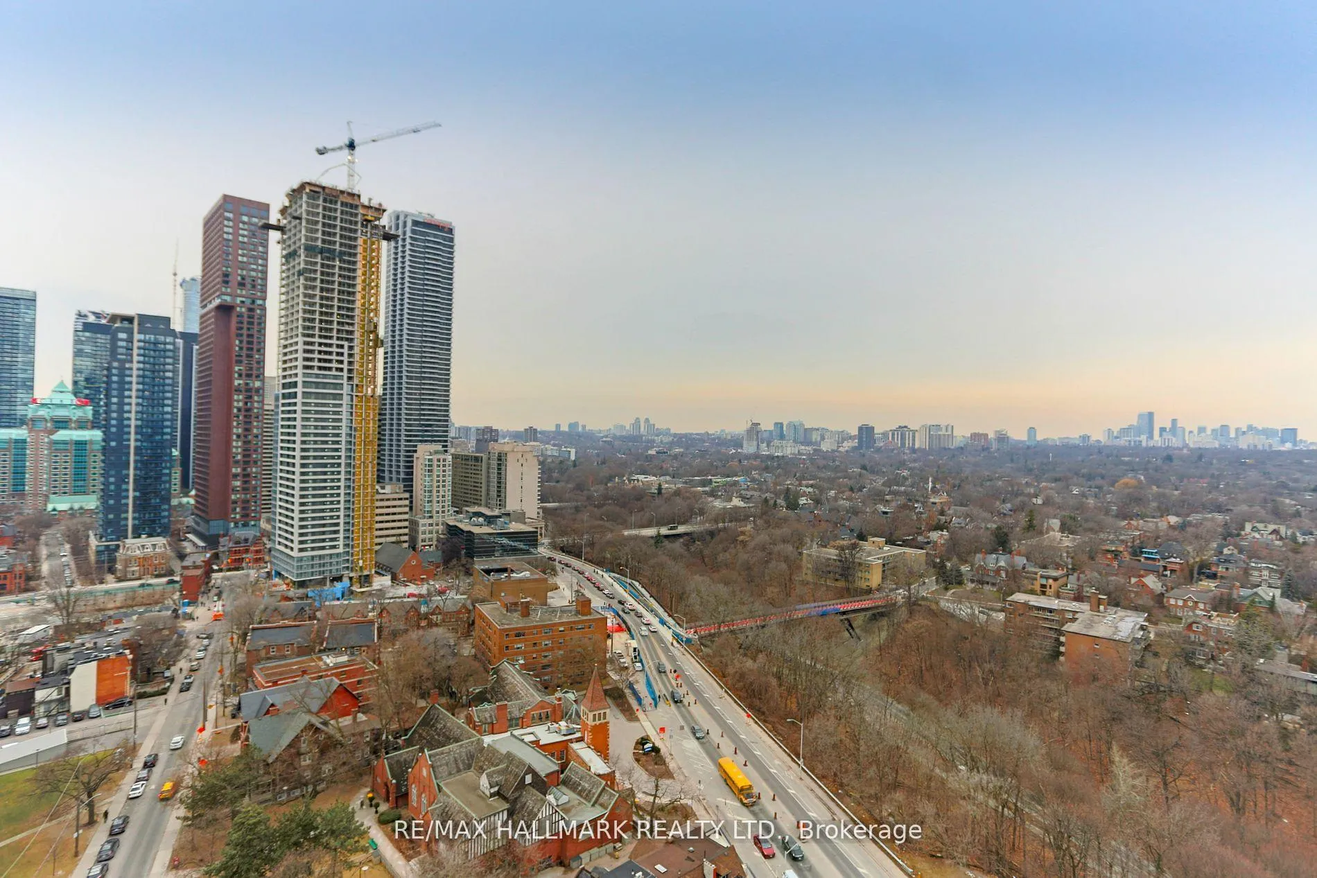Photo 16 of Unit 2109, 575 Bloor Street E, Toronto, North St. James Town — HOMEH