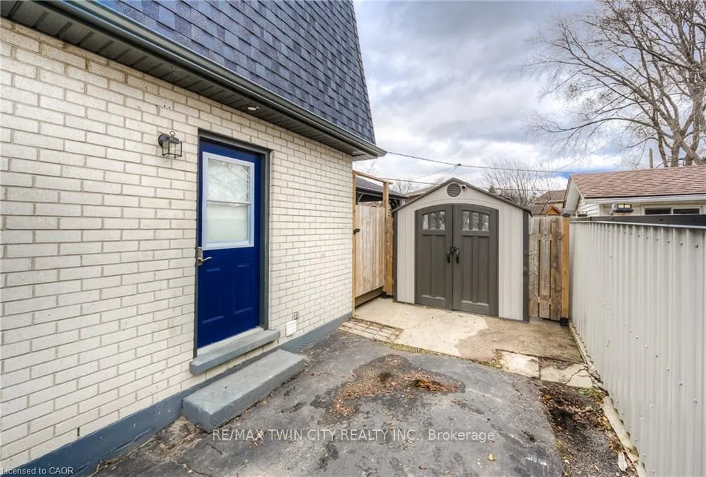 Photo 4 of 382 Cyrus Street, Cambridge, Preston North — HOMEH