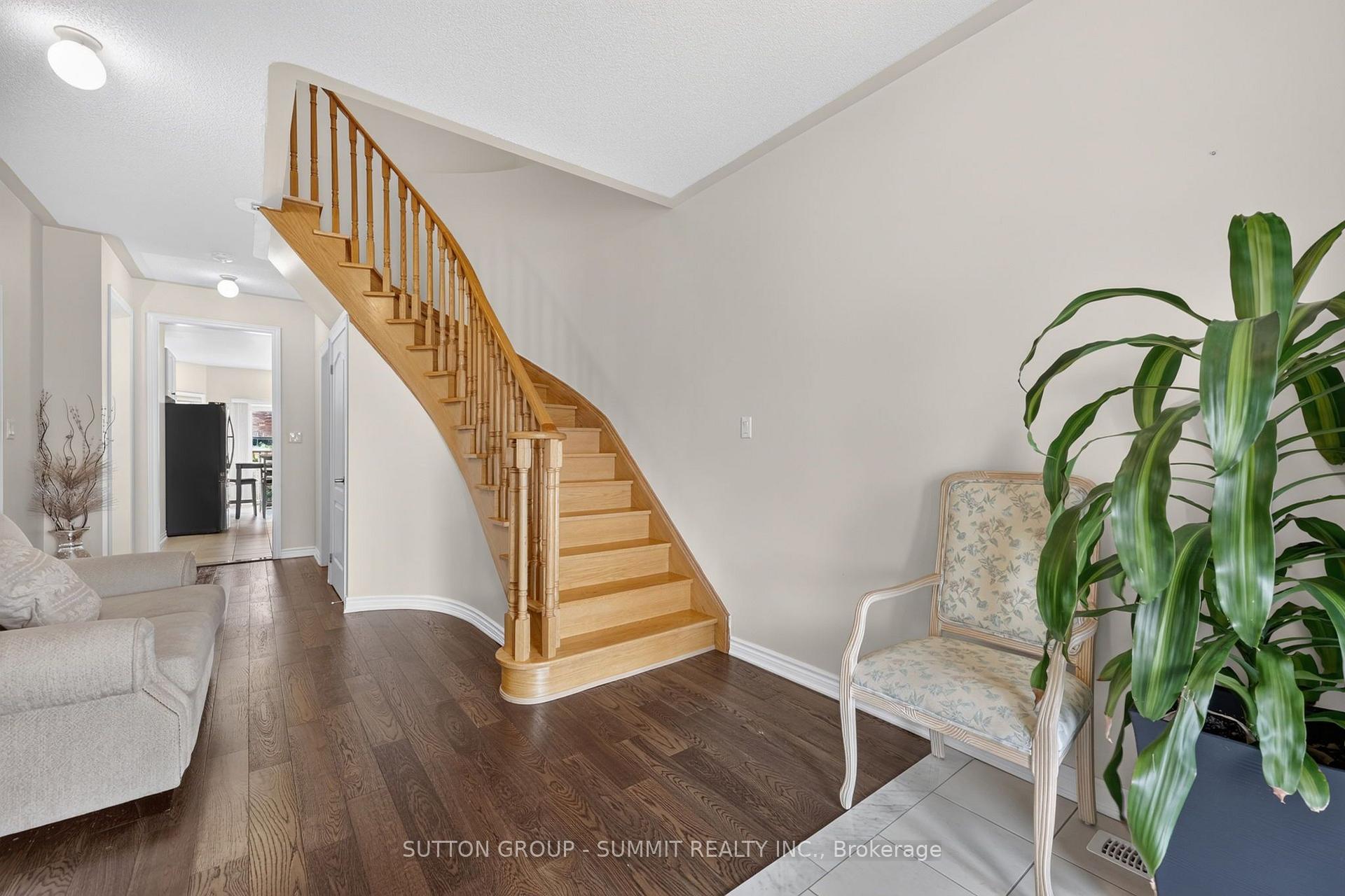 Photo 10 of 19 Jardine Street, Brock, Beaverton — HOMEH