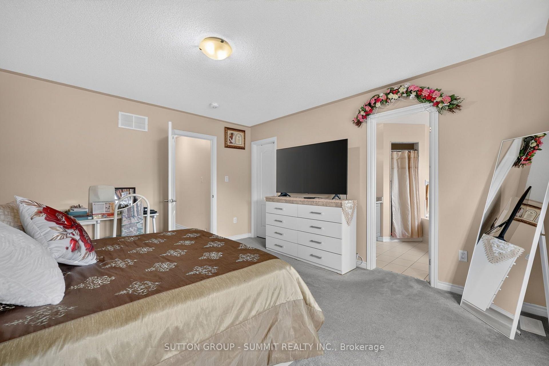 Photo 40 of 19 Jardine Street, Brock, Beaverton — HOMEH