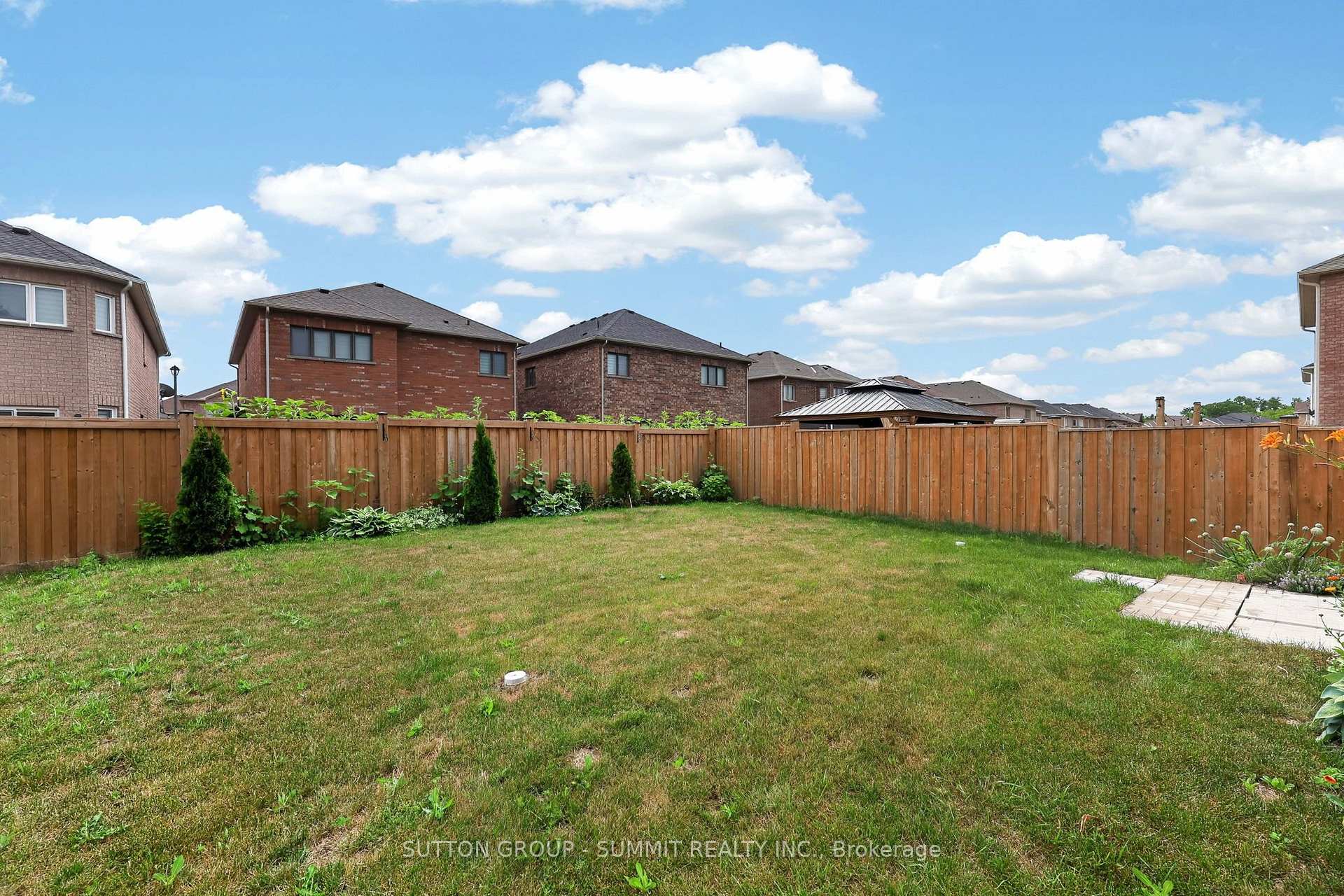 Photo 46 of 19 Jardine Street, Brock, Beaverton — HOMEH