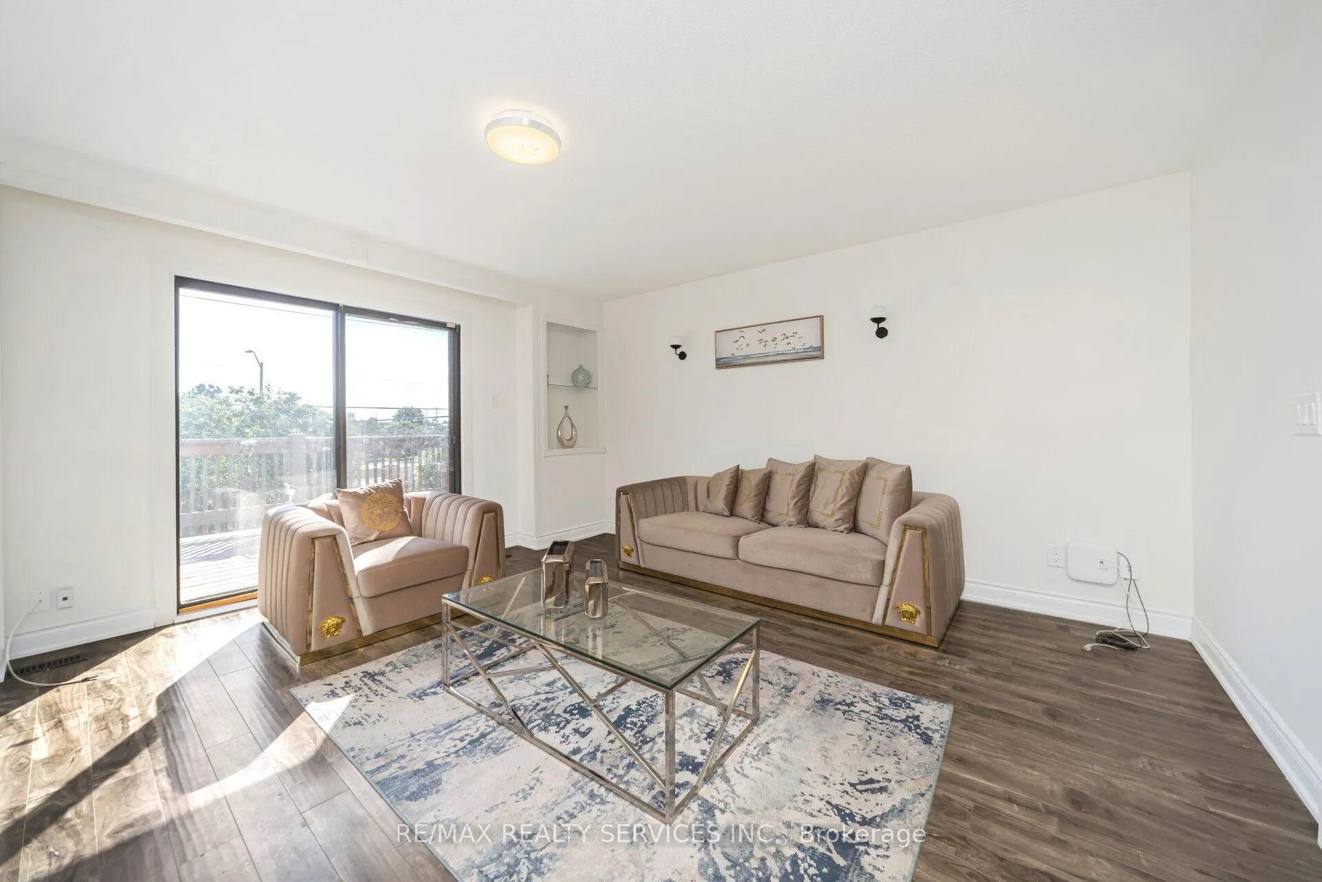 Photo 15 of 120 simmons Boulevard, Brampton, Madoc — HOMEH