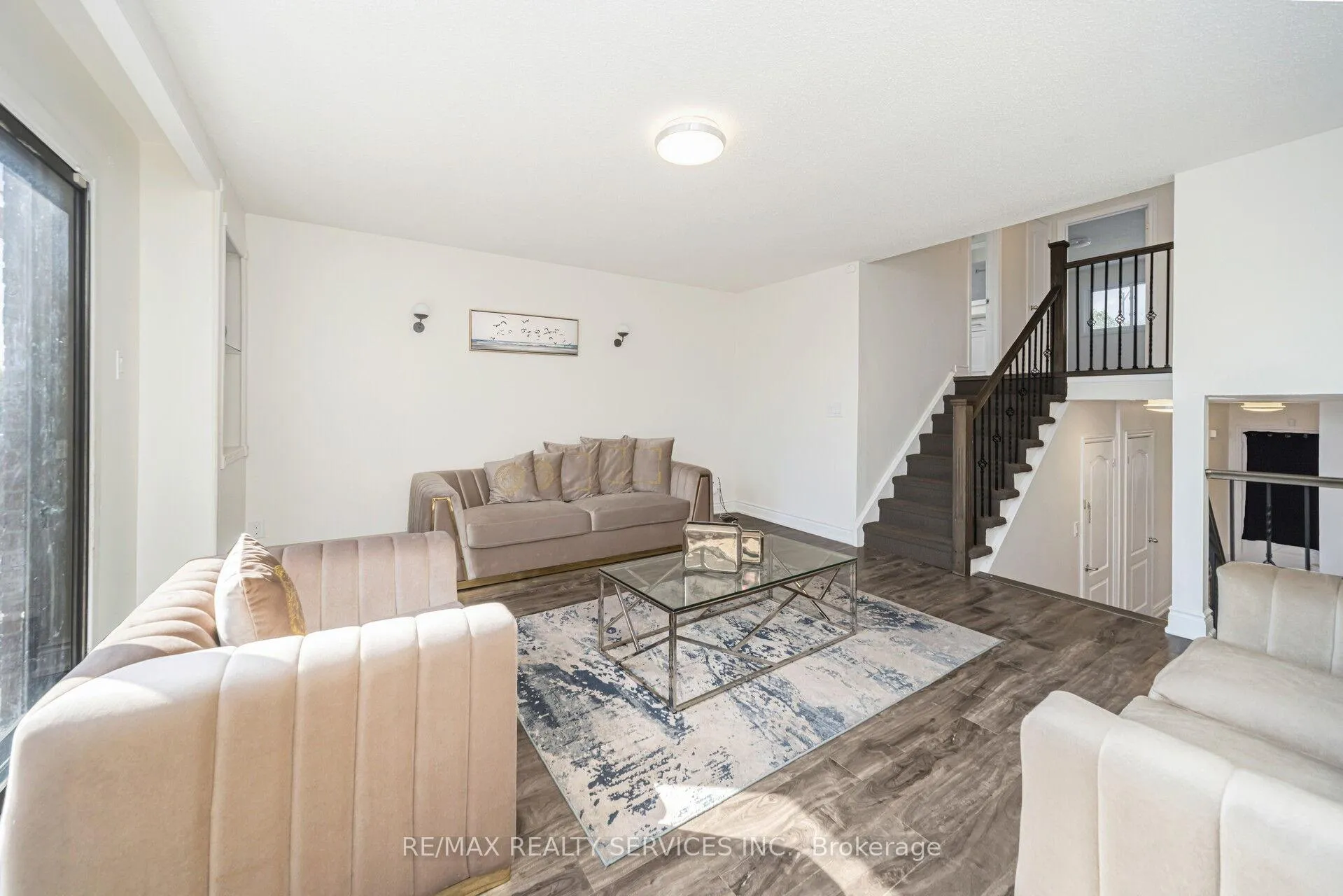 Photo 16 of 120 simmons Boulevard, Brampton, Madoc — HOMEH