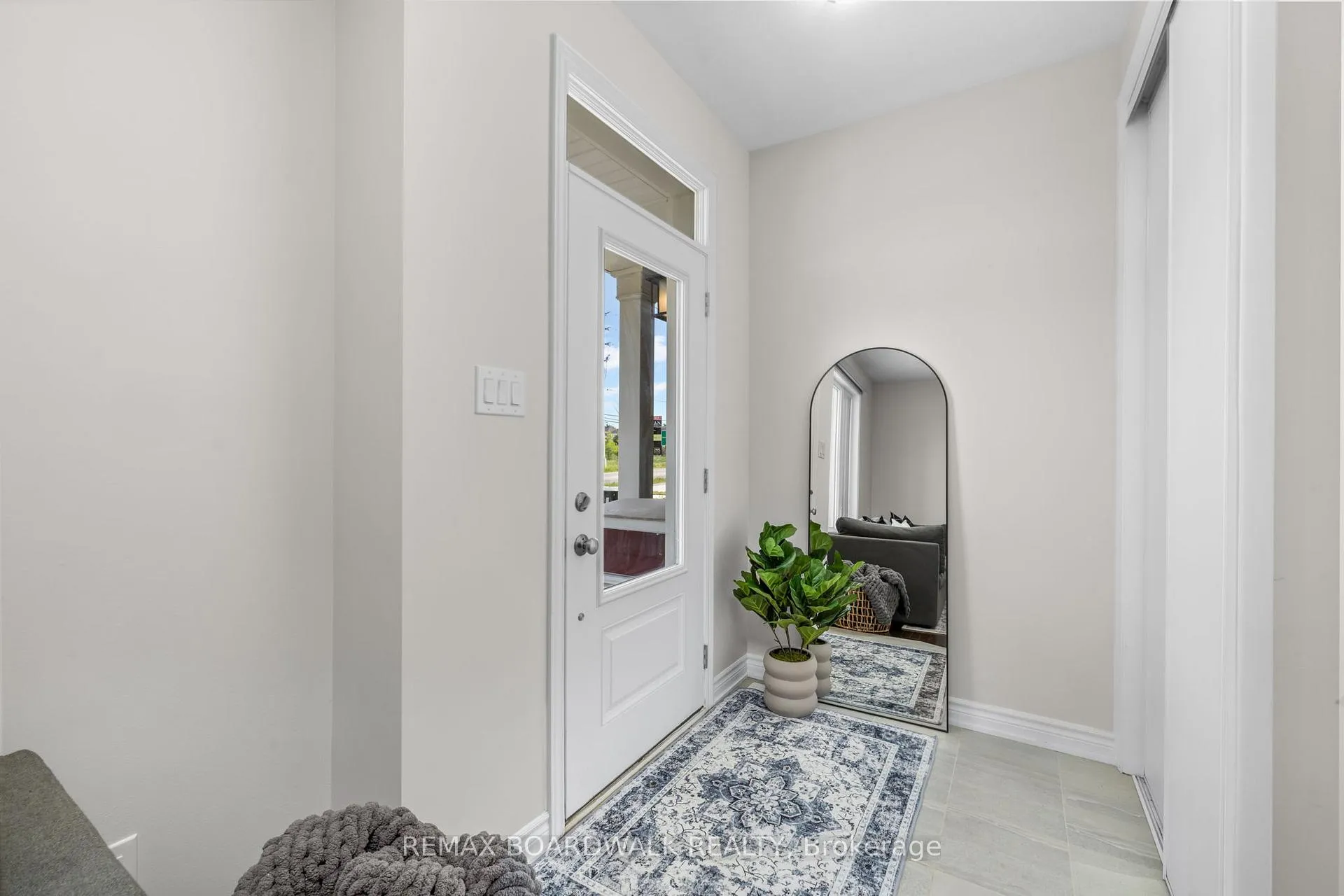 Photo 2 of 6331 Perth Street, Ottawa, Btwn Franktown Rd. & Fallowfield Rd. — HOMEH