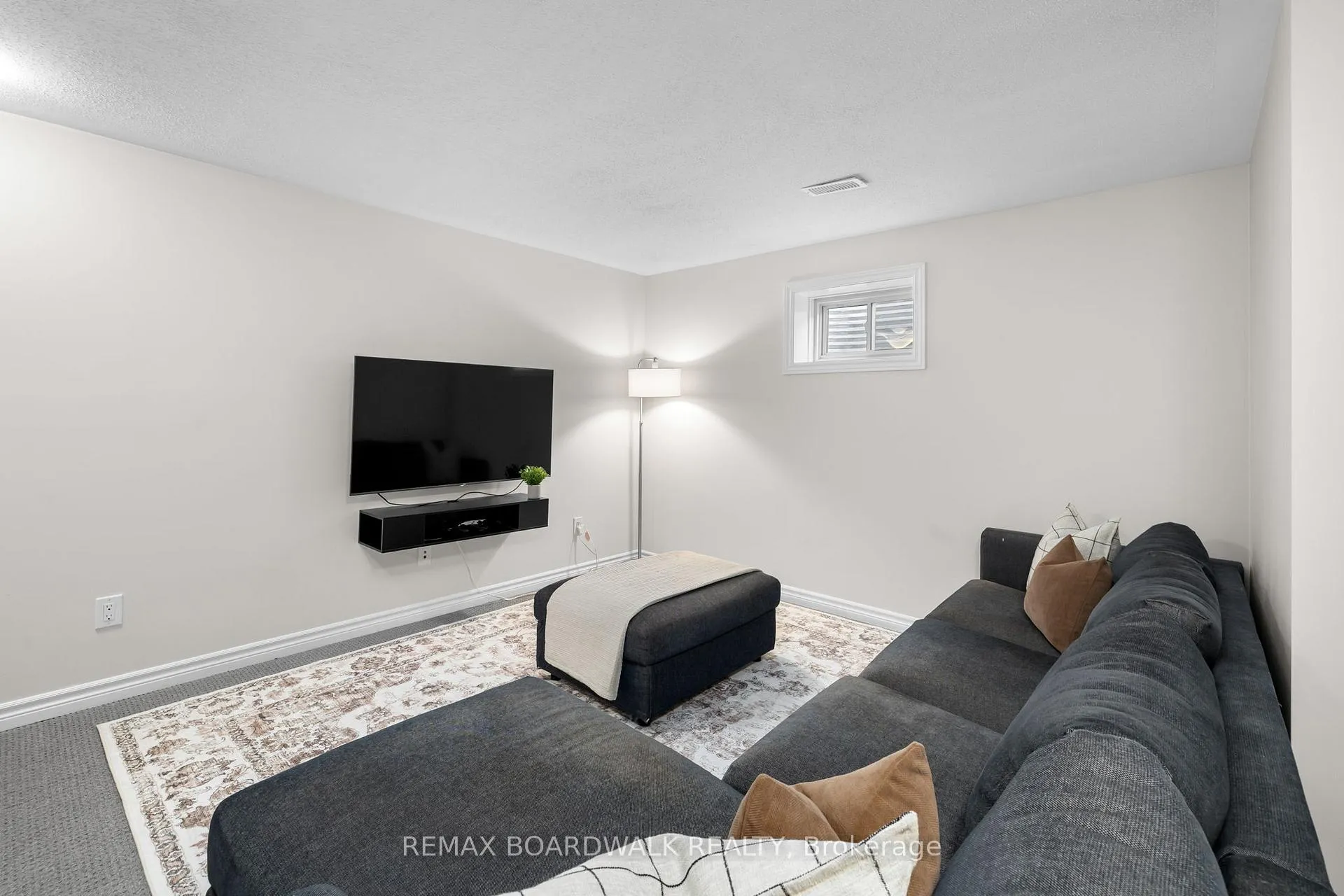 Photo 30 of 6331 Perth Street, Ottawa, Btwn Franktown Rd. & Fallowfield Rd. — HOMEH