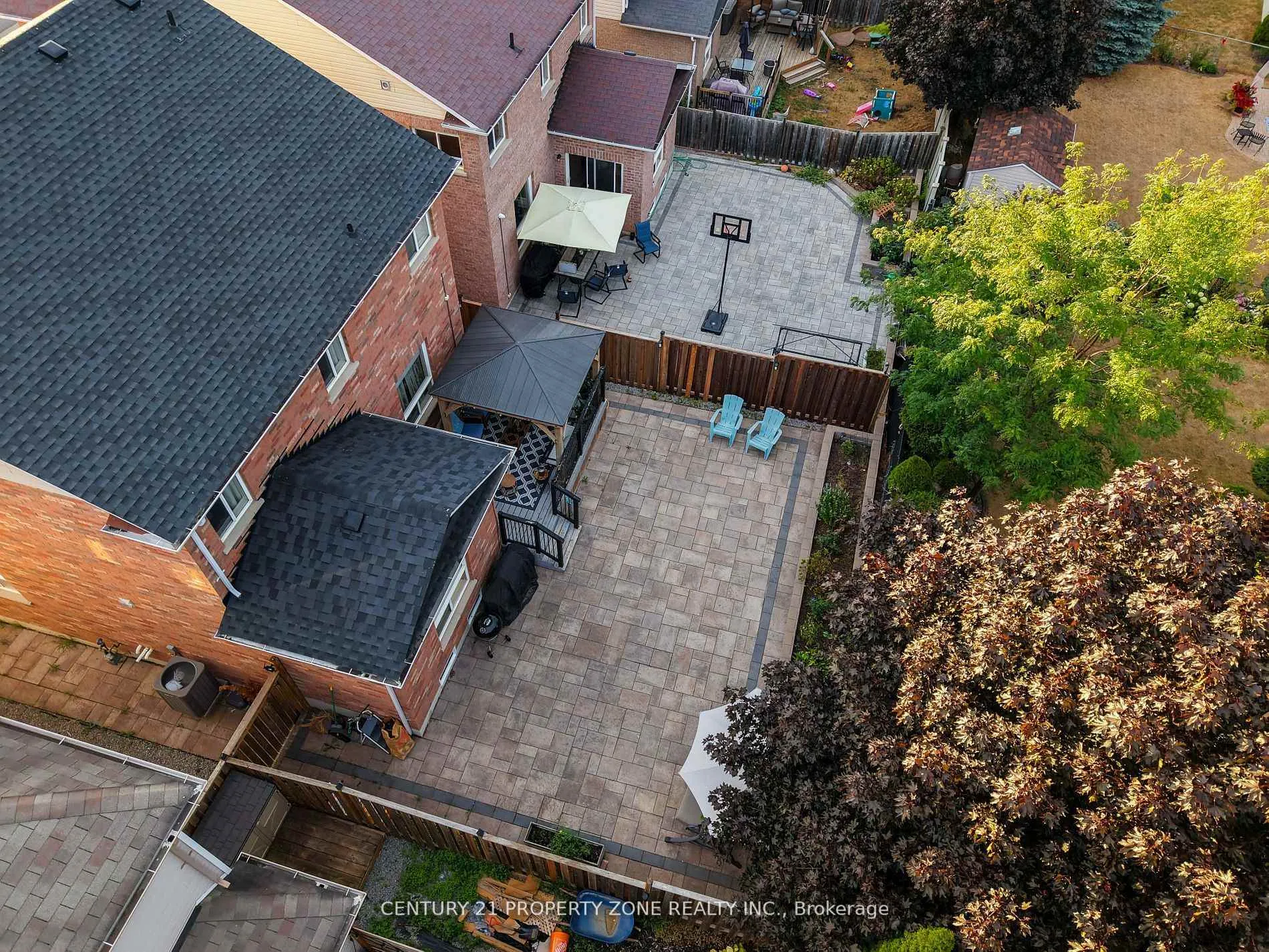 Photo 18 of 652 Tully Crescent, Peterborough, Monaghan Ward 2 — HOMEH