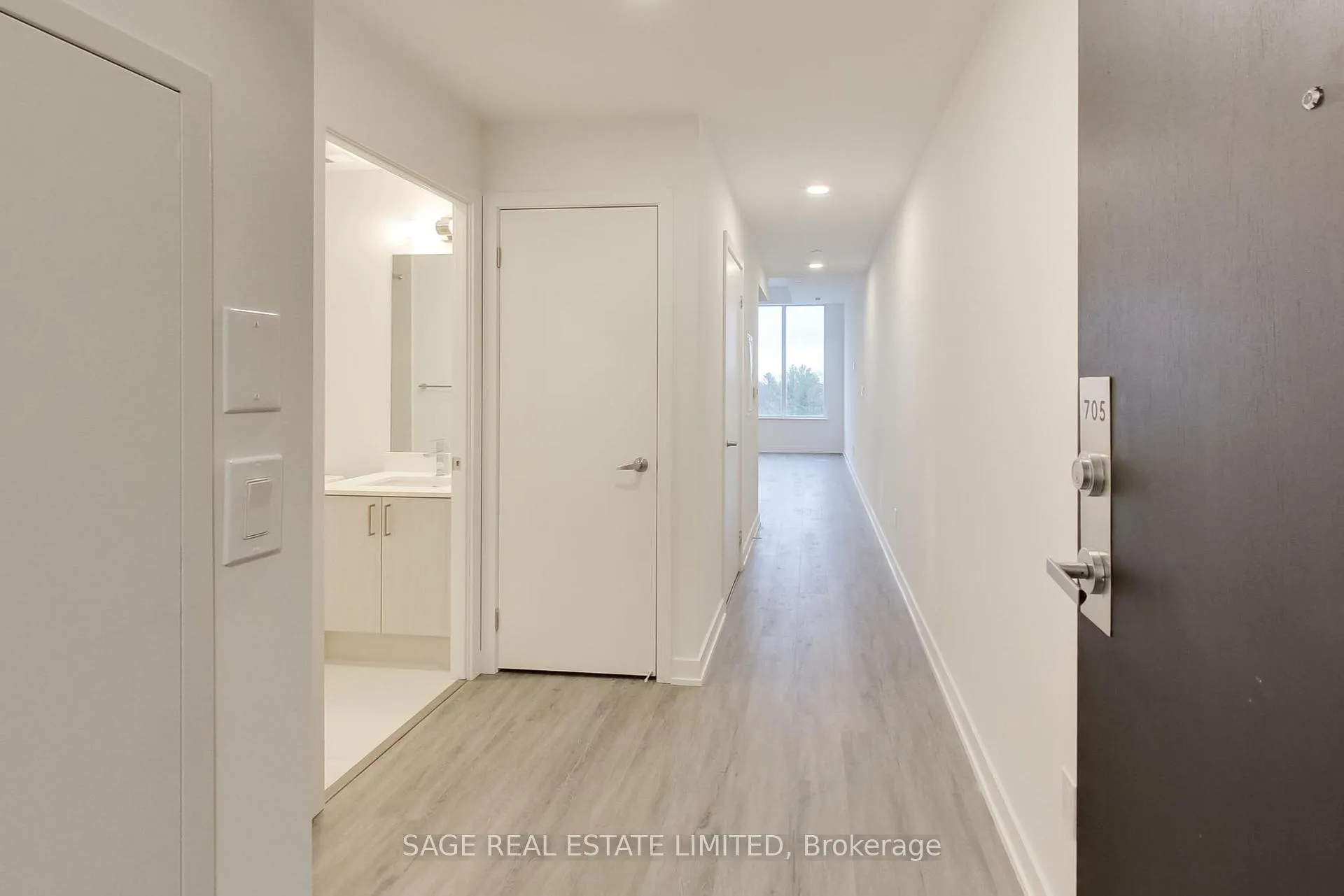 Photo 12 of Unit 705, 1 Cardiff Road, Toronto, Mount Pleasant East — HOMEH