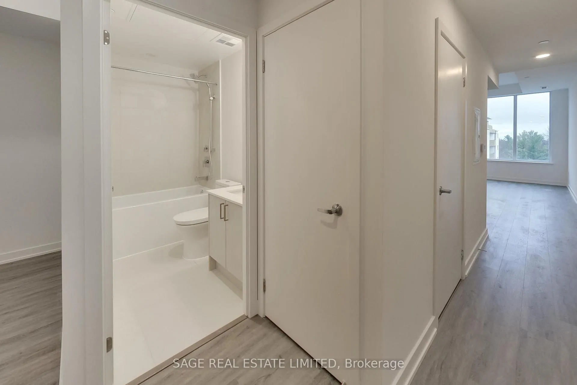 Photo 13 of Unit 705, 1 Cardiff Road, Toronto, Mount Pleasant East — HOMEH