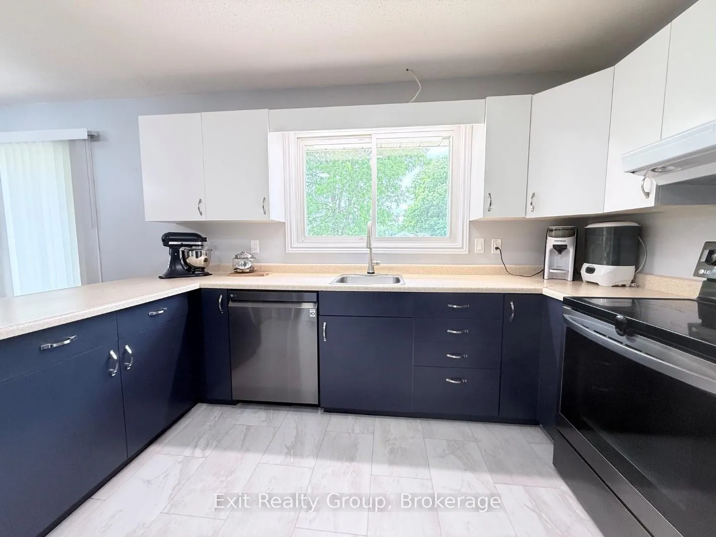 Photo 4 of 177 West Front Street, Stirling-Rawdon, Stirling Ward — HOMEH