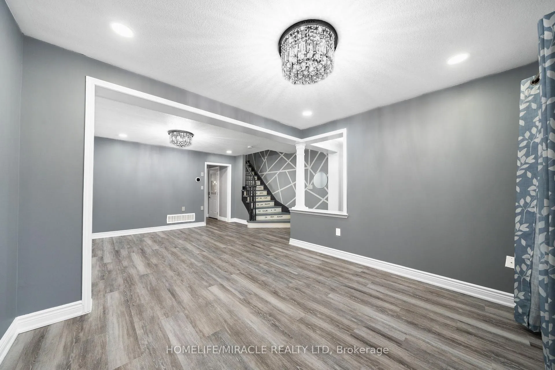 Photo 7 of Unit Upper, 151 Baldwin Drive, Cambridge, Silver Heights — HOMEH
