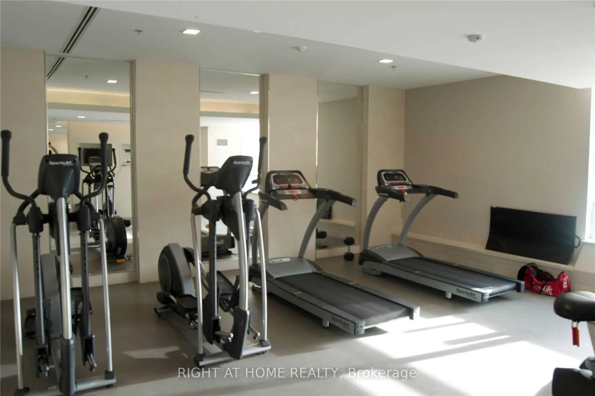 Photo 18 of Unit 1009, 1215 Bayly Street, Pickering, Bay Ridges — HOMEH