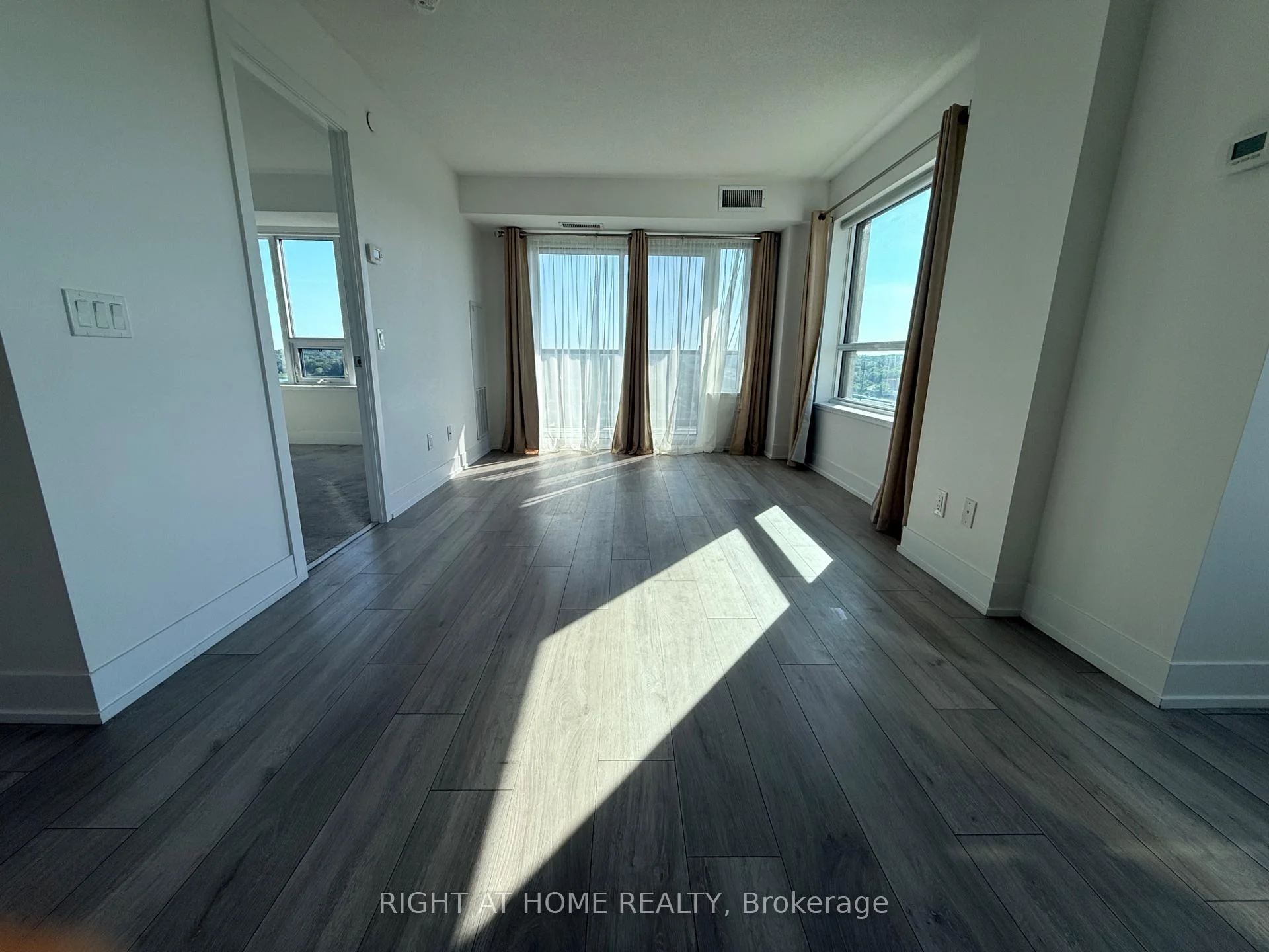 Photo 2 of Unit 1009, 1215 Bayly Street, Pickering, Bay Ridges — HOMEH