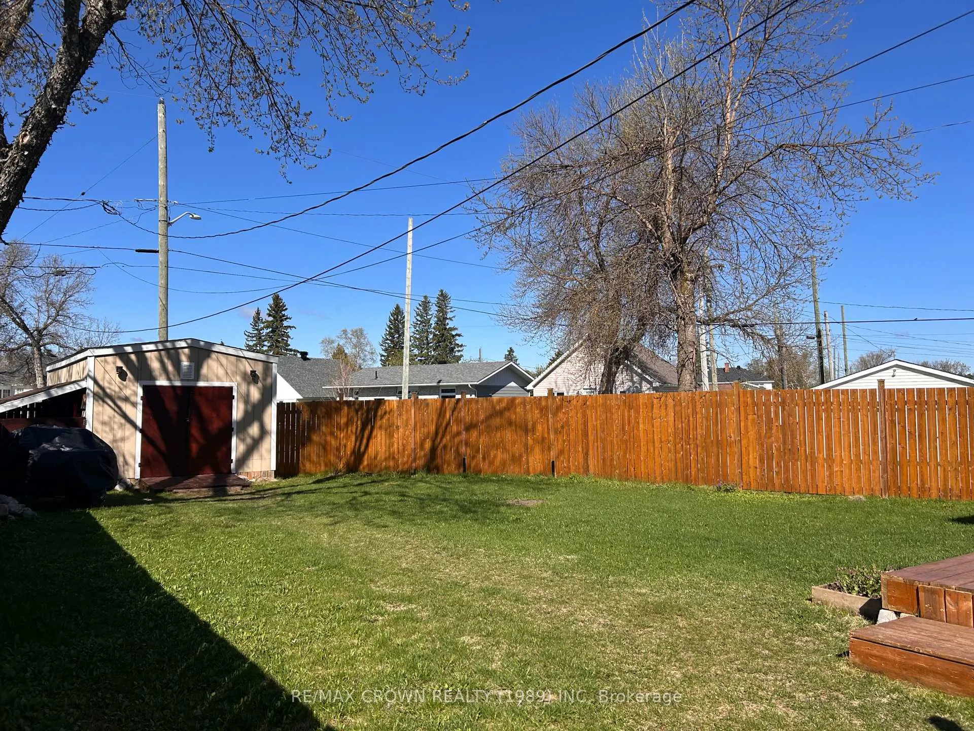 Photo 4 of 43 Bowman Avenue, Kapuskasing — HOMEH