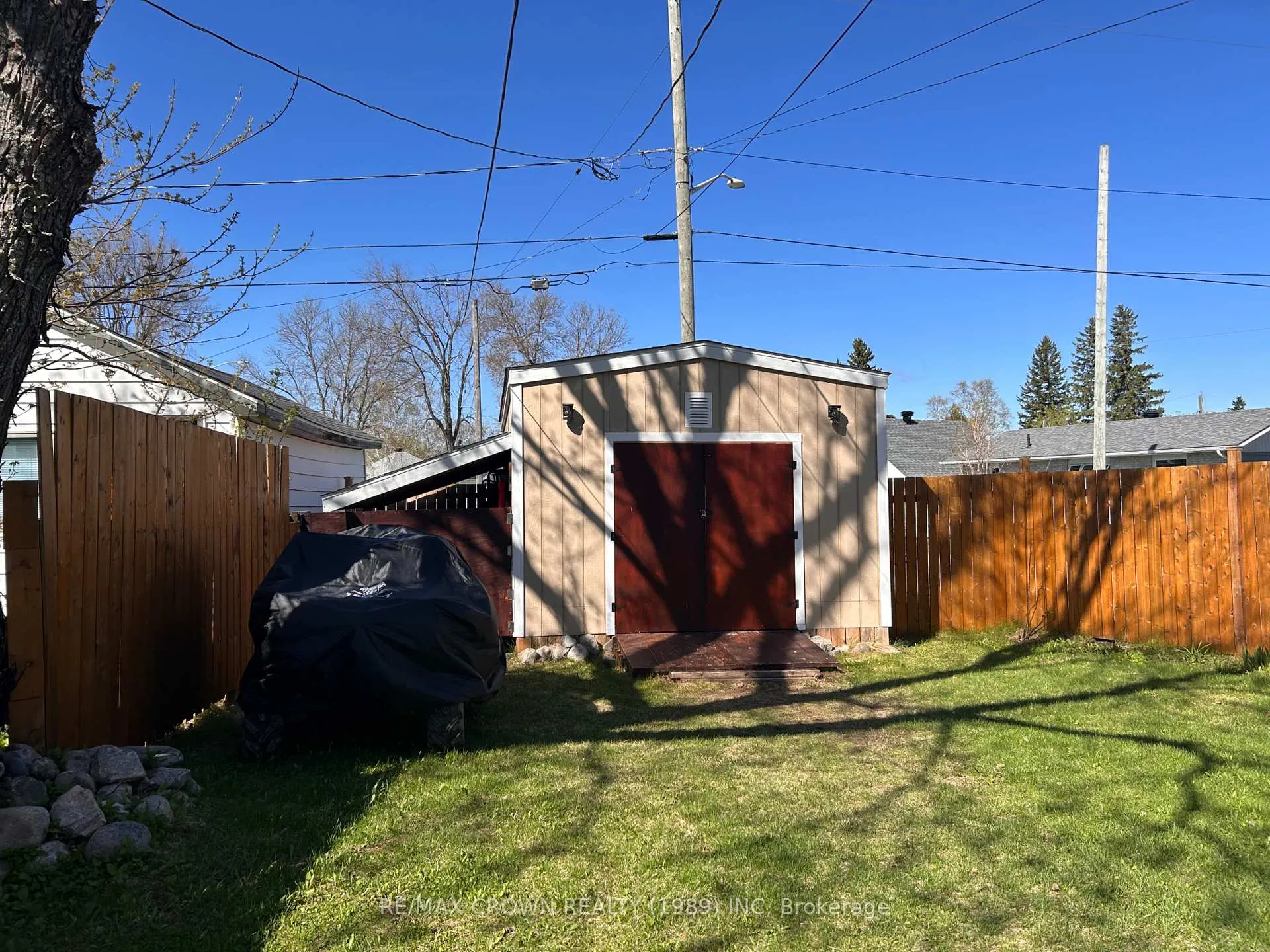 Photo 5 of 43 Bowman Avenue, Kapuskasing — HOMEH