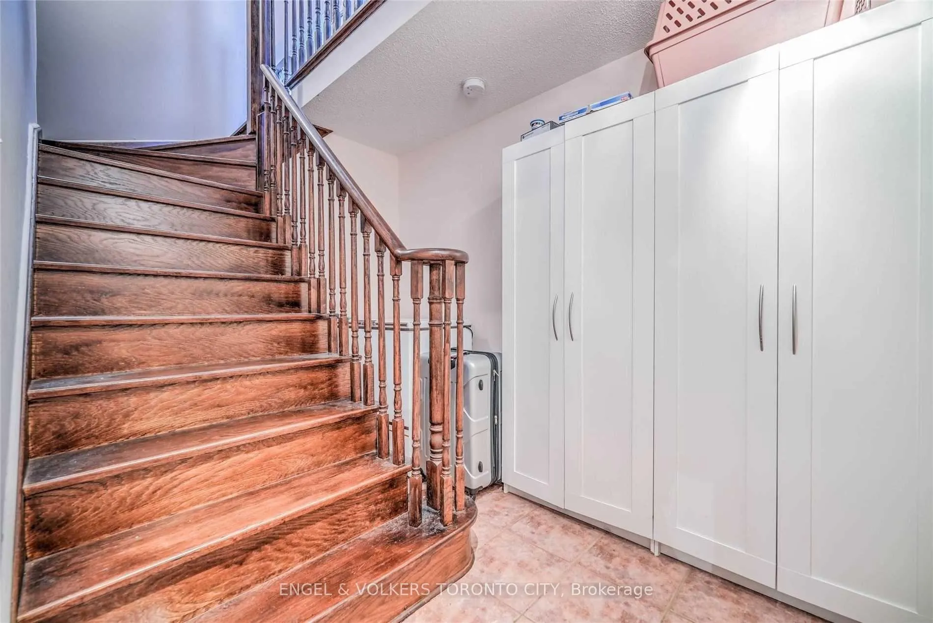 Photo 15 of 2022 Wilson Street, Innisfil, Alcona — HOMEH