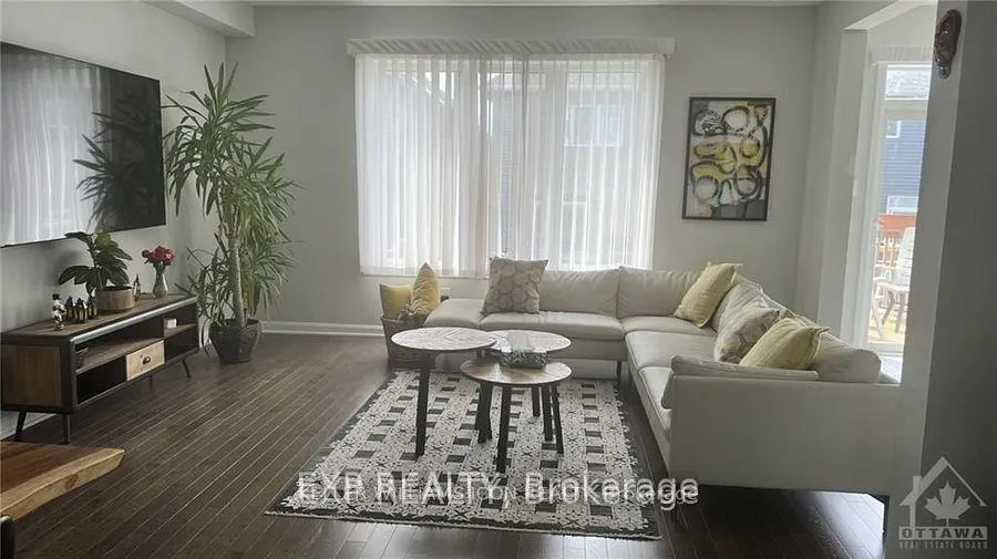 Photo 6 of 43 Sweet Pea Way, Ottawa, Kanata - Kanata Lakes/Heritage Hills — HOMEH