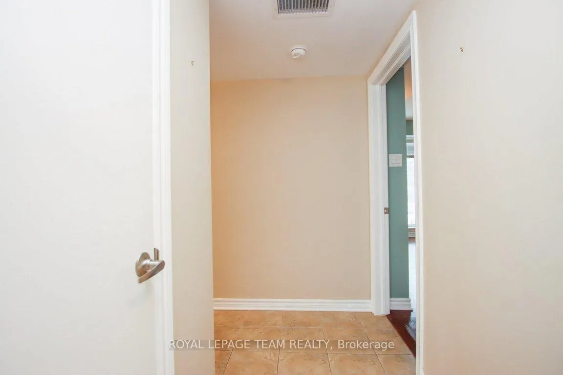 Photo 6 of Unit 502, 250 Lett Street, Ottawa, West Centre Town — HOMEH