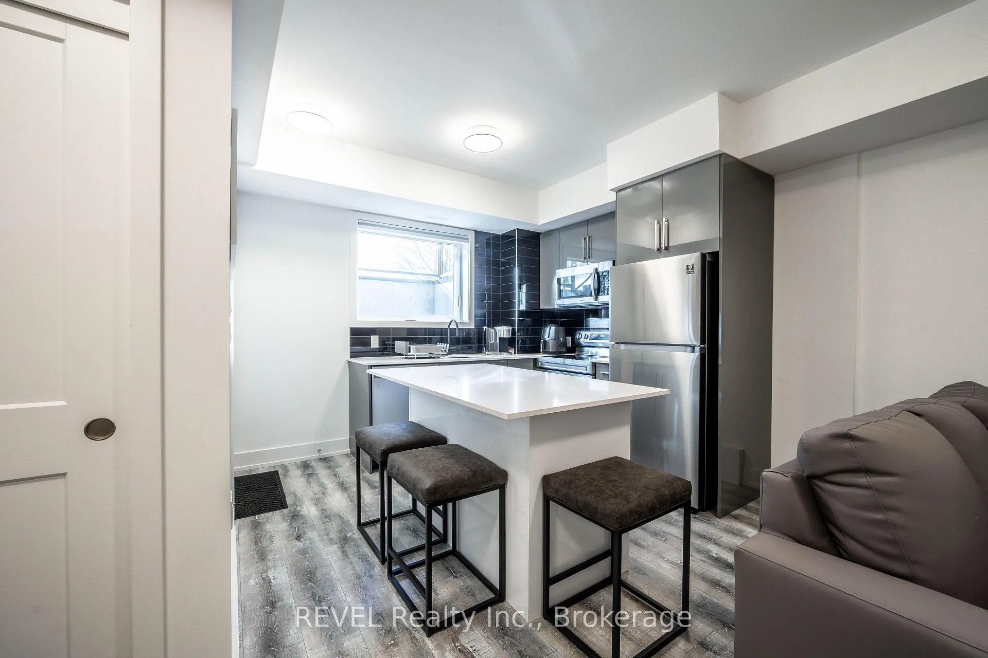 Photo 3 of Unit 114, 6065 Mcleod Road, Niagara Falls, Arad/Fallsview — HOMEH