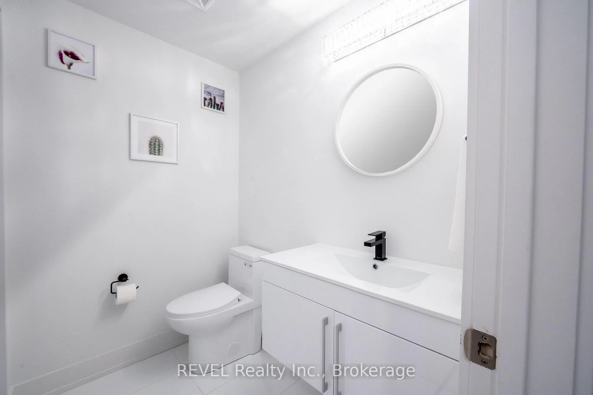 Photo 10 of Unit 114, 6065 Mcleod Road, Niagara Falls, Arad/Fallsview — HOMEH