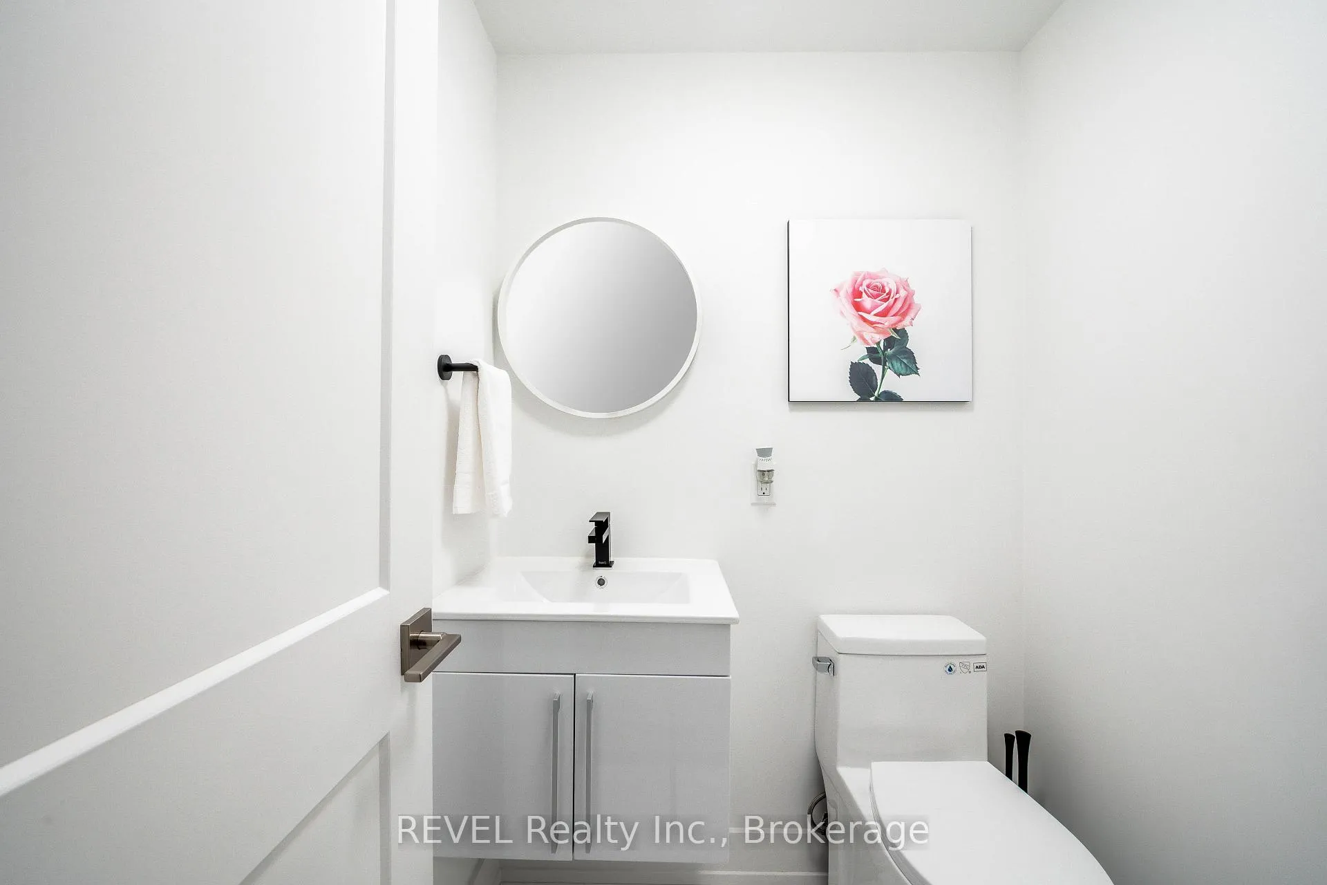 Photo 12 of Unit 114, 6065 Mcleod Road, Niagara Falls, Arad/Fallsview — HOMEH