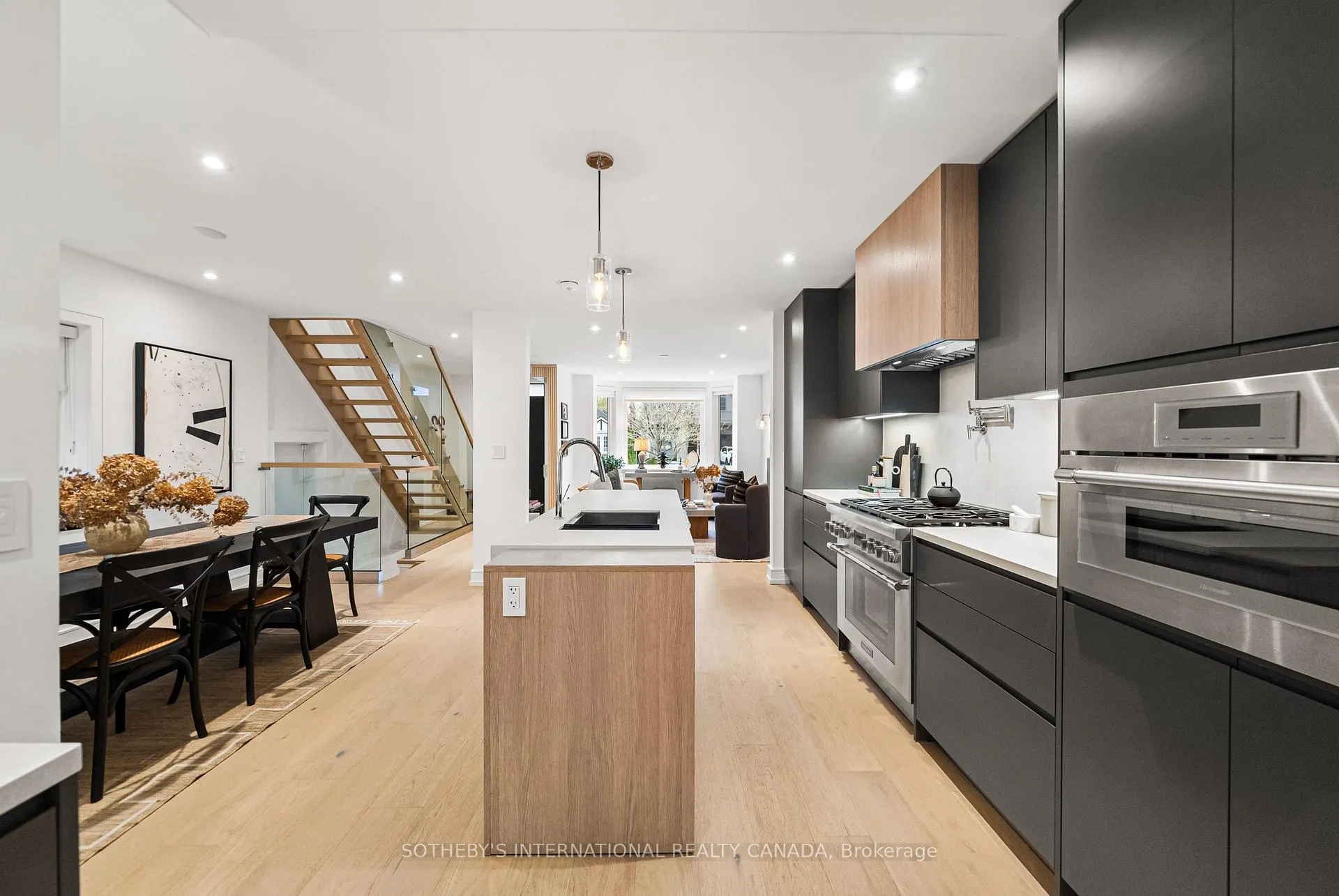 Photo 9 of 138 Airdrie Road, Toronto, Leaside — HOMEH