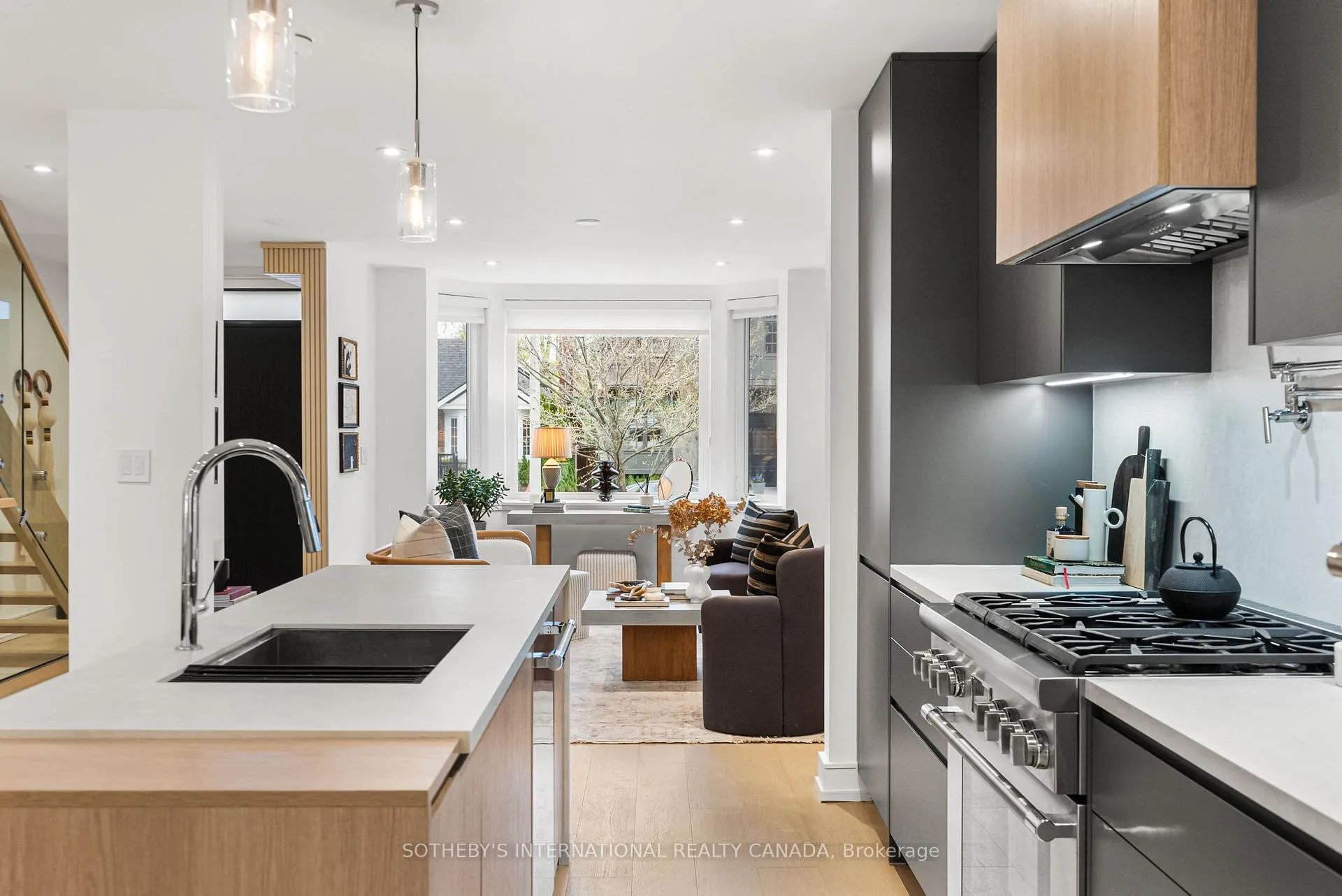 Photo 10 of 138 Airdrie Road, Toronto, Leaside — HOMEH