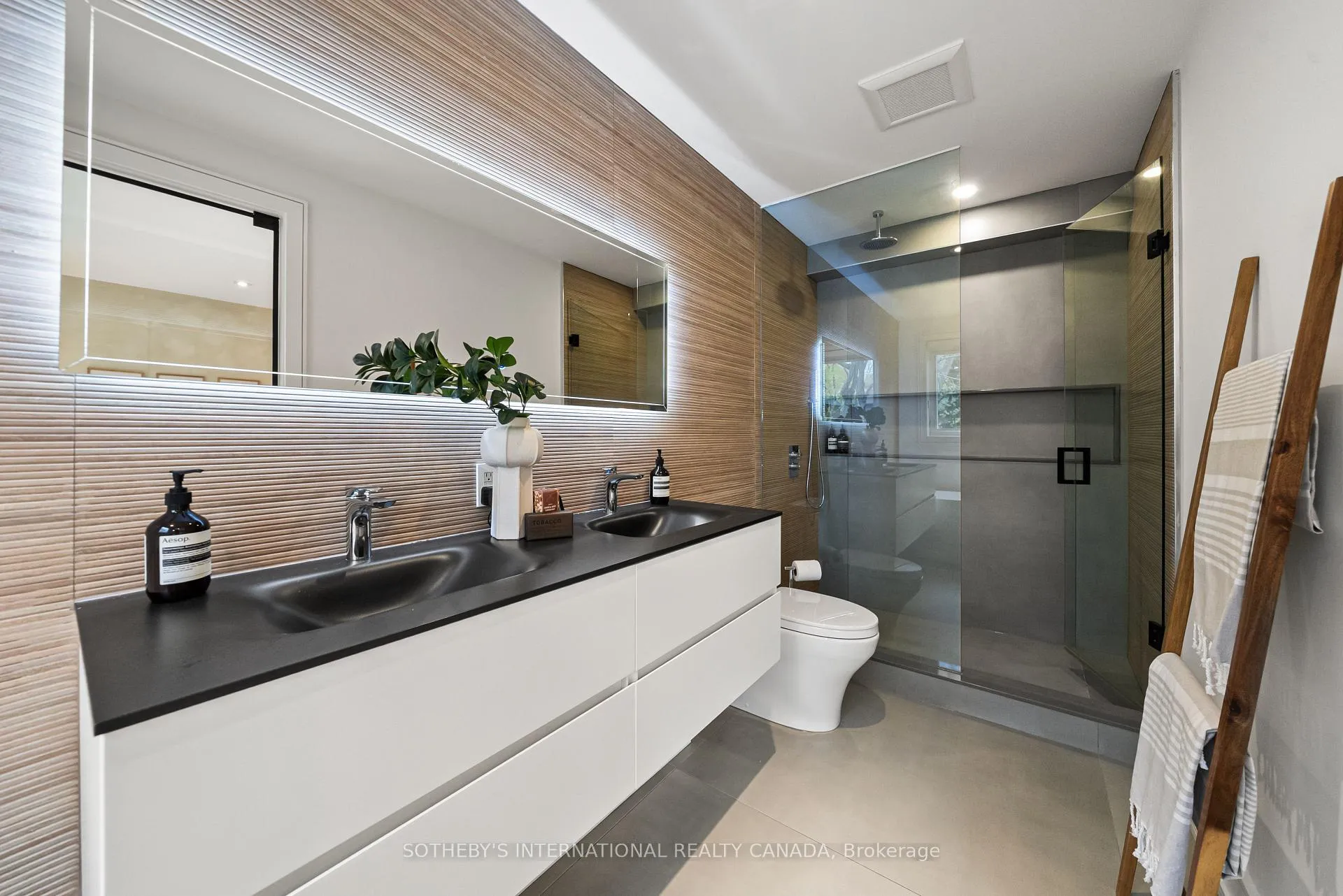 Photo 22 of 138 Airdrie Road, Toronto, Leaside — HOMEH