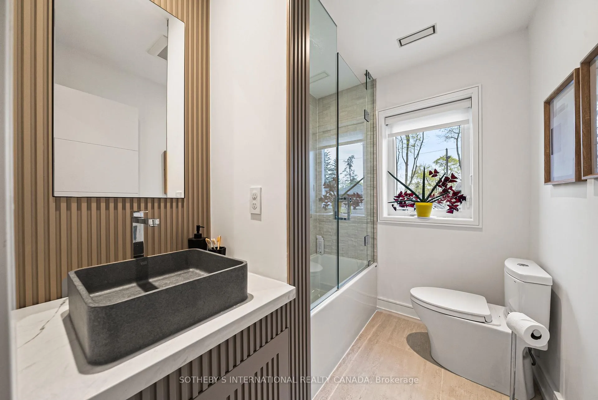Photo 27 of 138 Airdrie Road, Toronto, Leaside — HOMEH