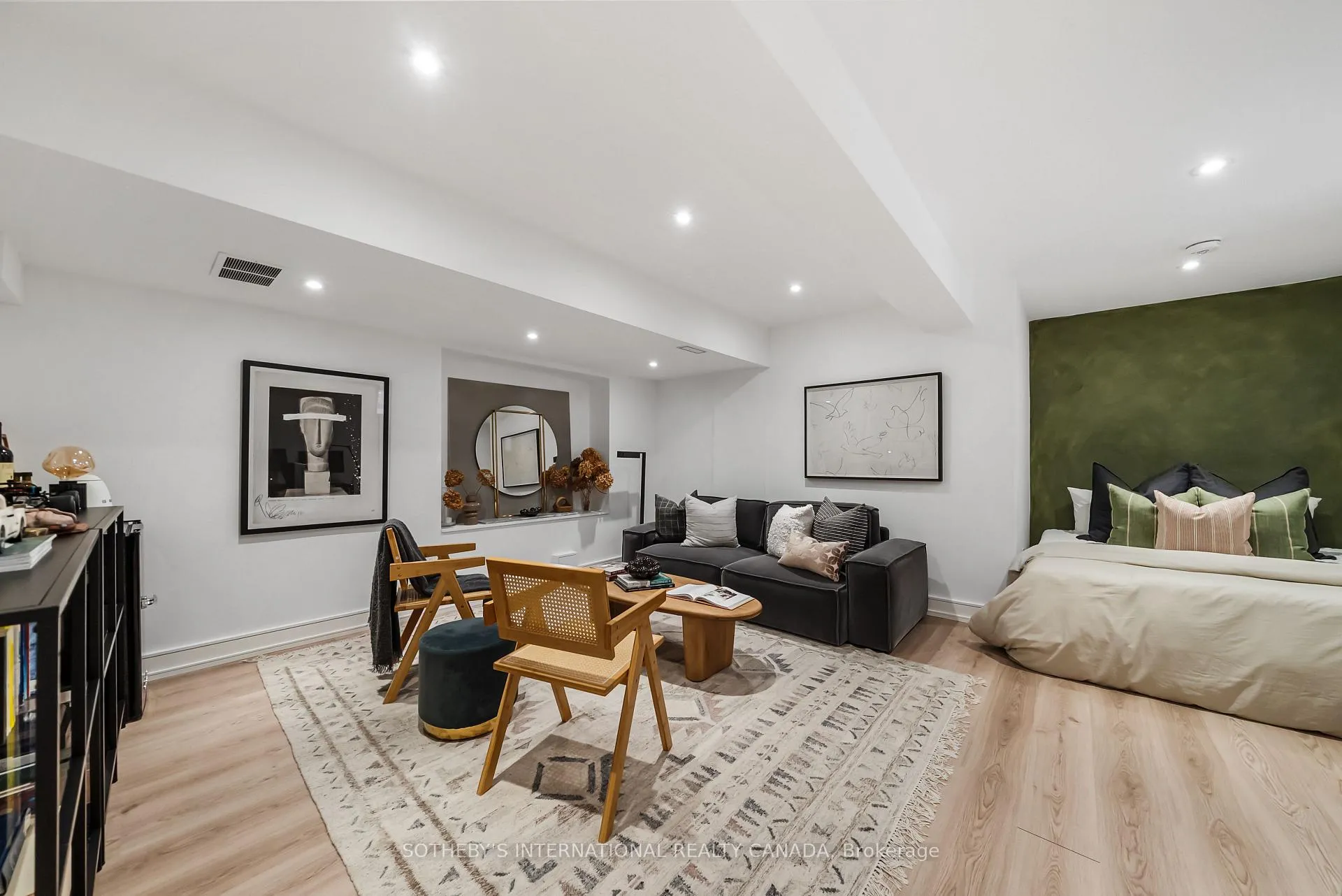 Photo 30 of 138 Airdrie Road, Toronto, Leaside — HOMEH