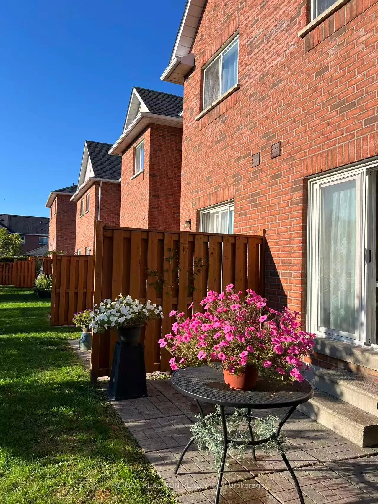 Photo 48 of 11 Zermatt Way, Markham, Unionville — HOMEH