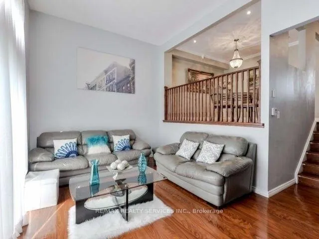 Photo 5 of 11 Mccallum Court, Brampton, Madoc — HOMEH