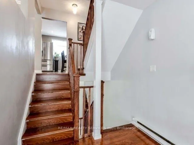 Photo 6 of 11 Mccallum Court, Brampton, Madoc — HOMEH