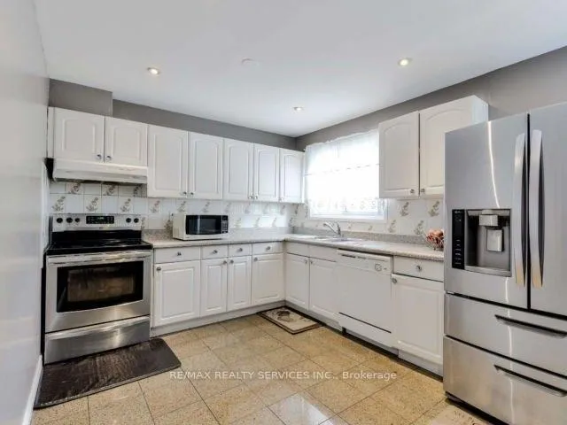 Photo 9 of 11 Mccallum Court, Brampton, Madoc — HOMEH