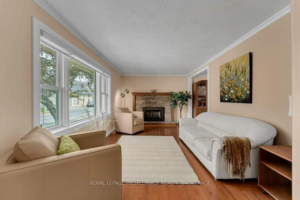 Photo 6 of 67 Mowat Avenue, Kingston, Central City West — HOMEH