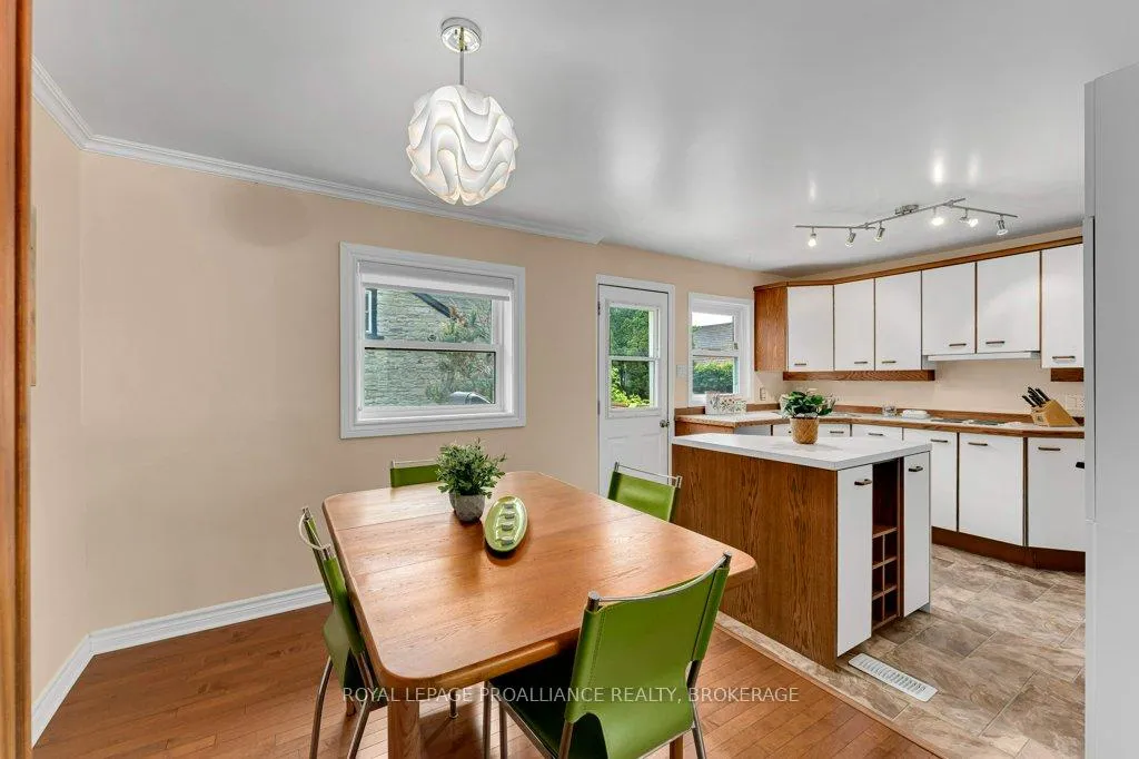 Photo 10 of 67 Mowat Avenue, Kingston, Central City West — HOMEH