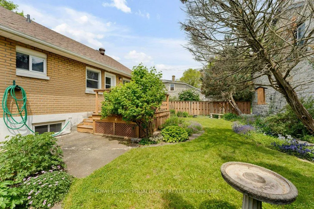 Photo 32 of 67 Mowat Avenue, Kingston, Central City West — HOMEH